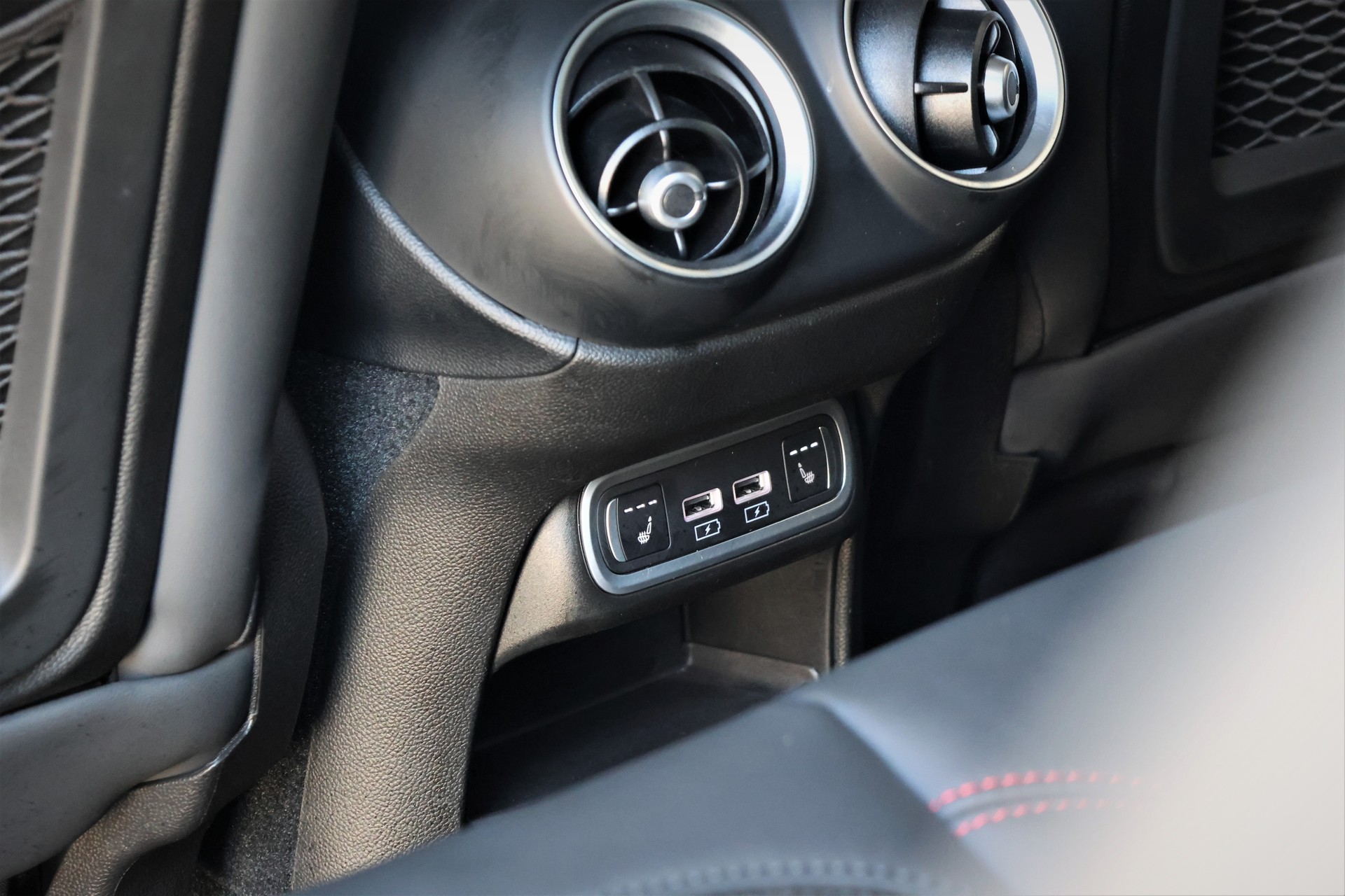 ALFA ROMEO Stelvio 2.9 V6 Quadrifoglio Q4 Automatic (CH) "Akrapovic"-image-14