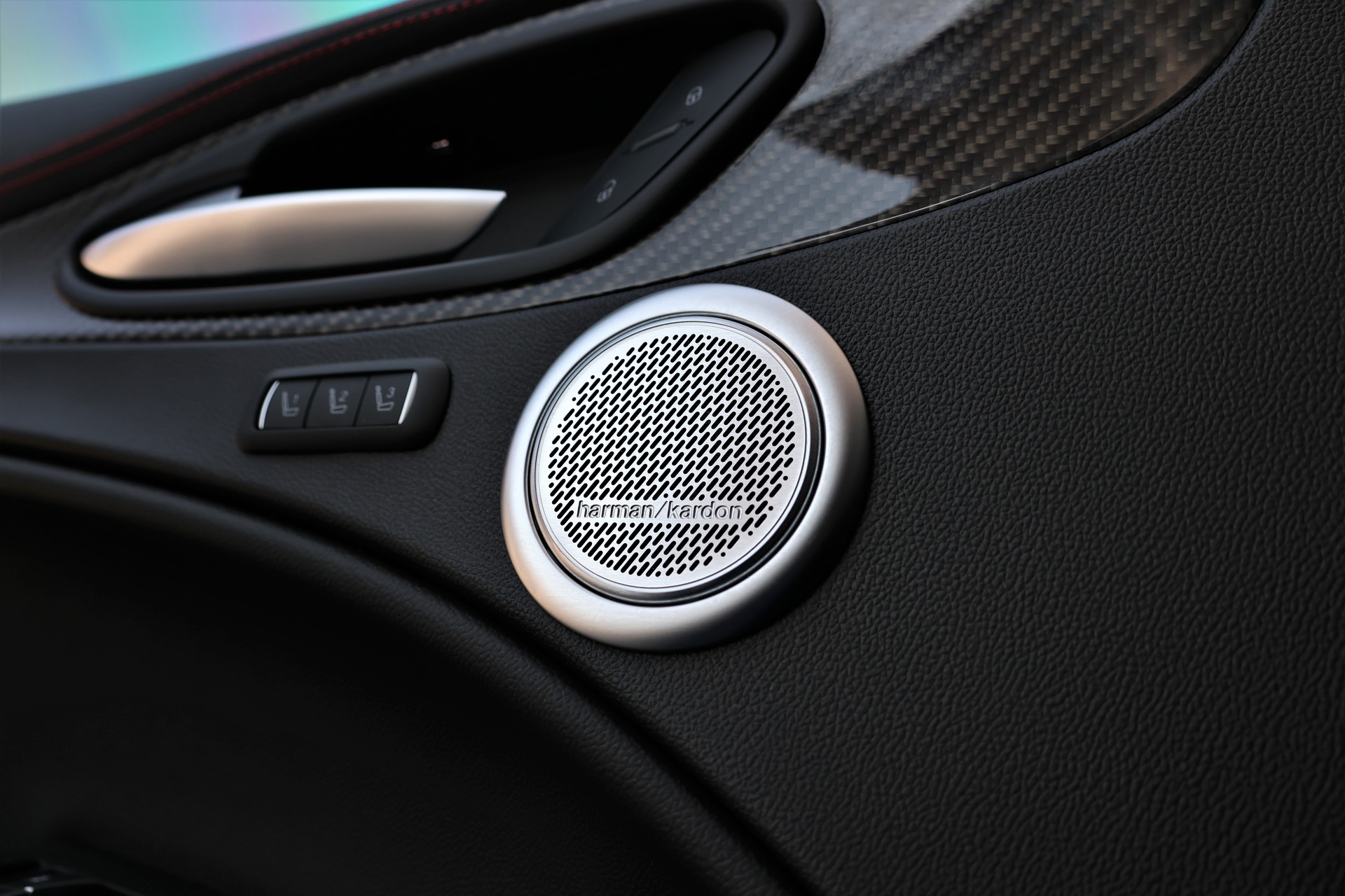 ALFA ROMEO Stelvio 2.9 V6 Quadrifoglio Q4 Automatic (CH) "Akrapovic"-image-12