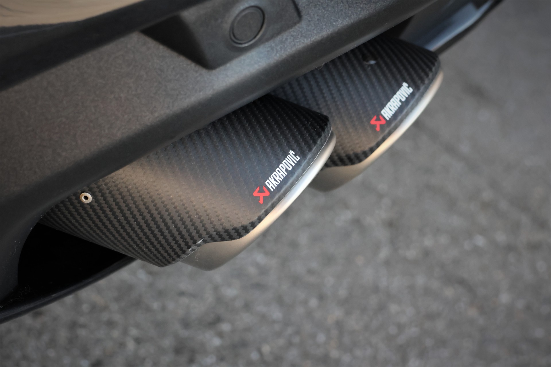 ALFA ROMEO Stelvio 2.9 V6 Quadrifoglio Q4 Automatic (CH) "Akrapovic"-image-8