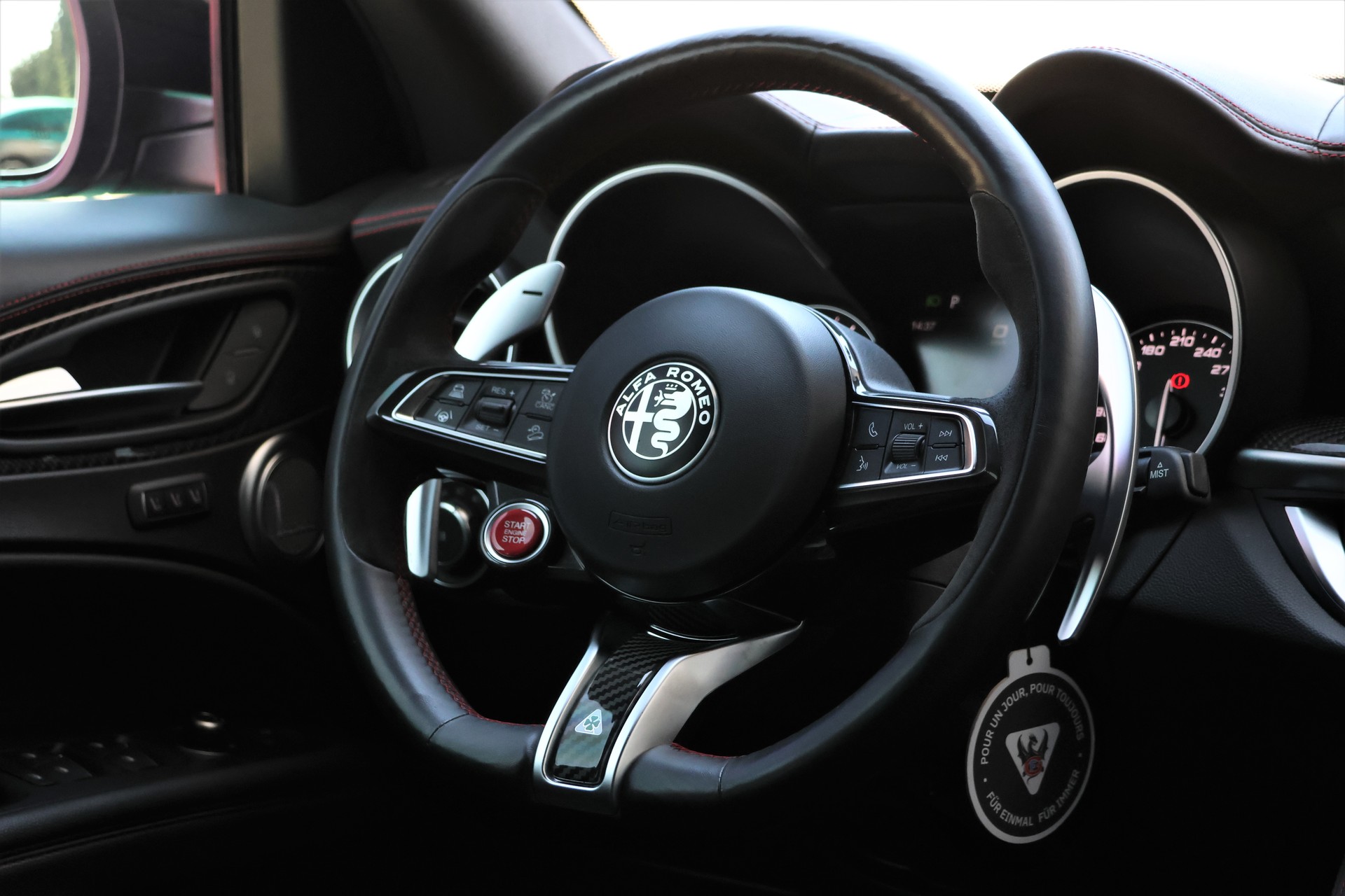 ALFA ROMEO Stelvio 2.9 V6 Quadrifoglio Q4 Automatic (CH) "Akrapovic"-image-16