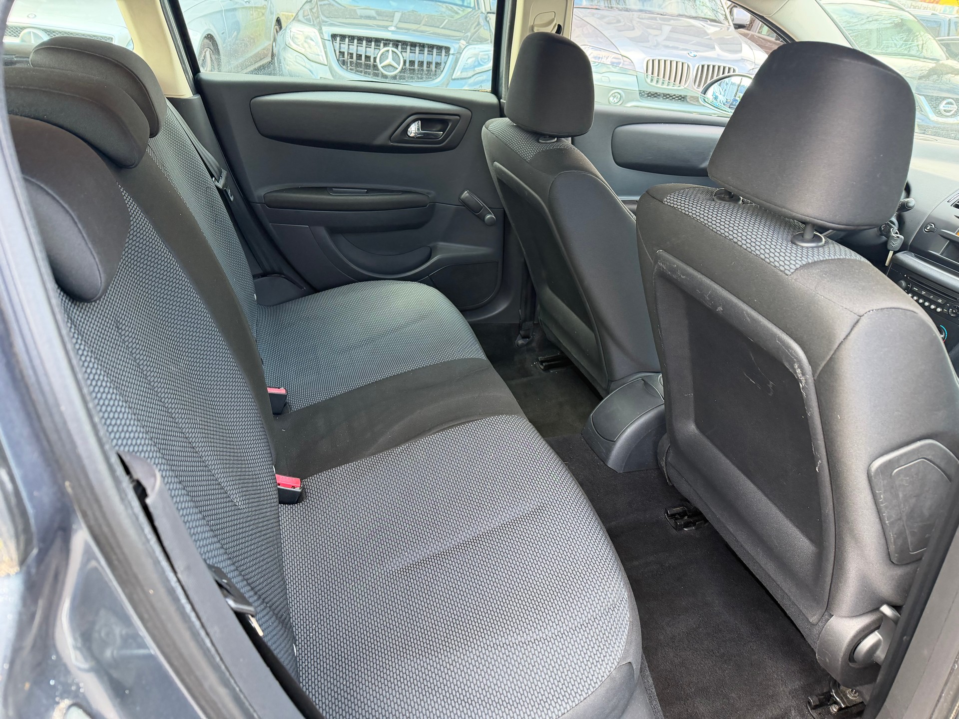 CITROEN C4 Berline 1.4i 16V X-image-11
