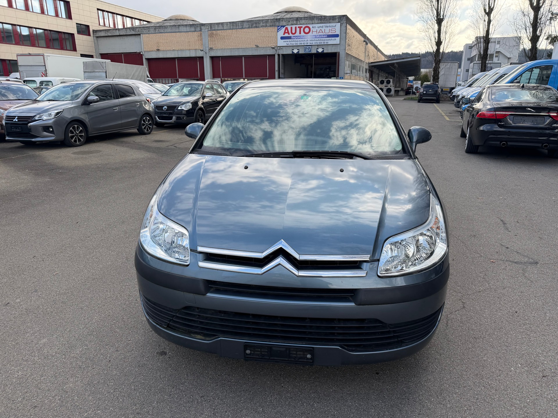 CITROEN C4 Berline 1.4i 16V X-image-1