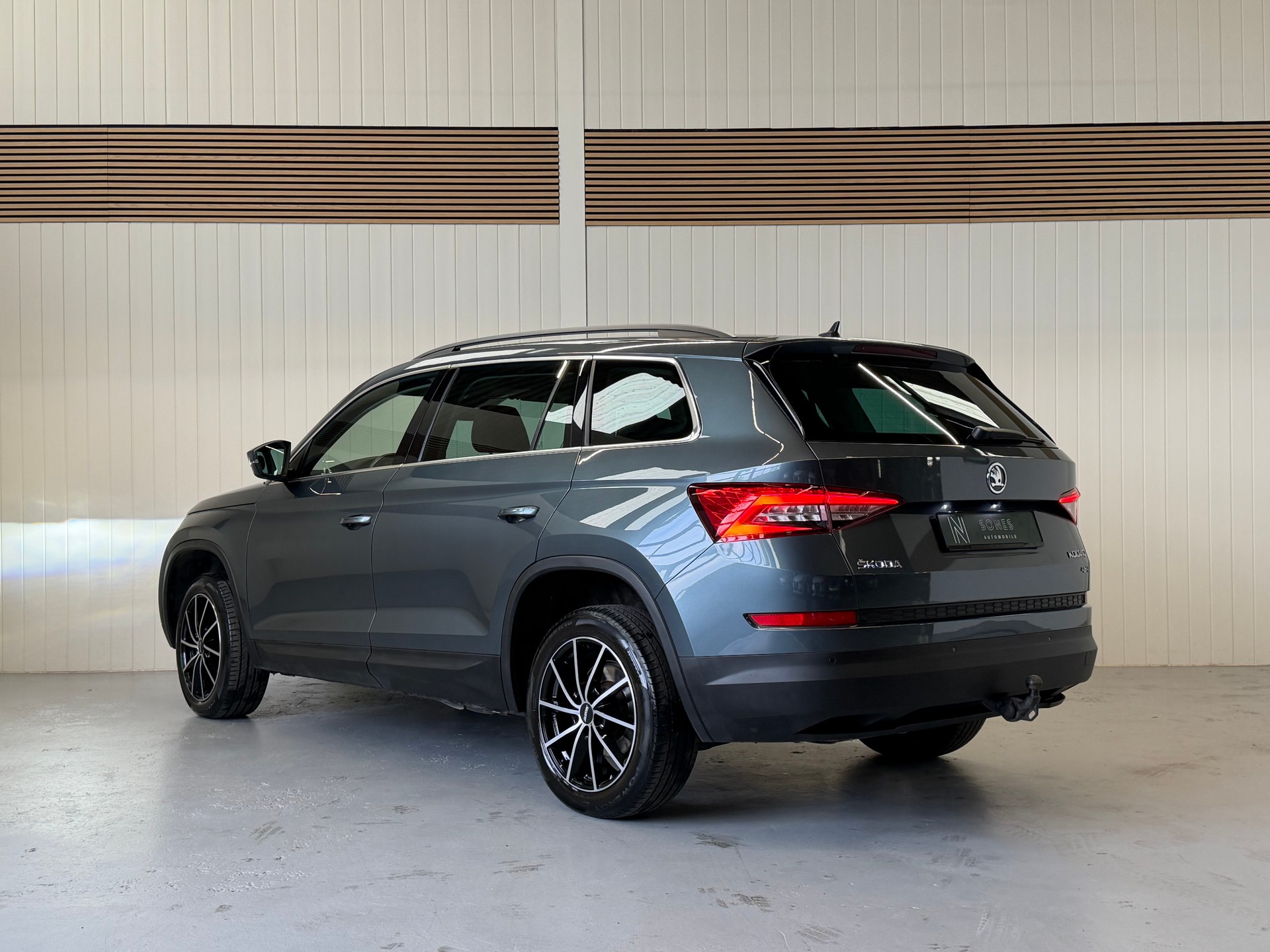 SKODA Kodiaq 2.0 TDI CR Scout 4x4 DSG 7-Plätzer frische MFK & Service-showroom-element-2