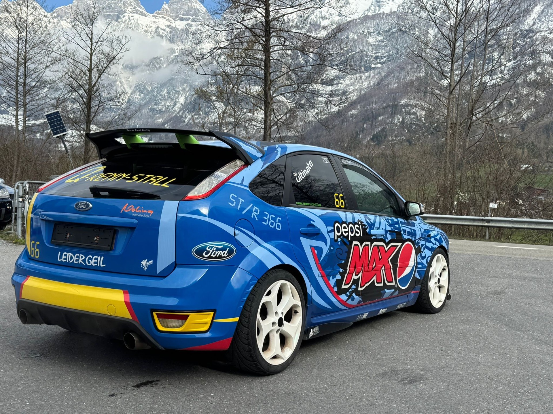 FORD Focus 2.5 Turbo ST-image-5