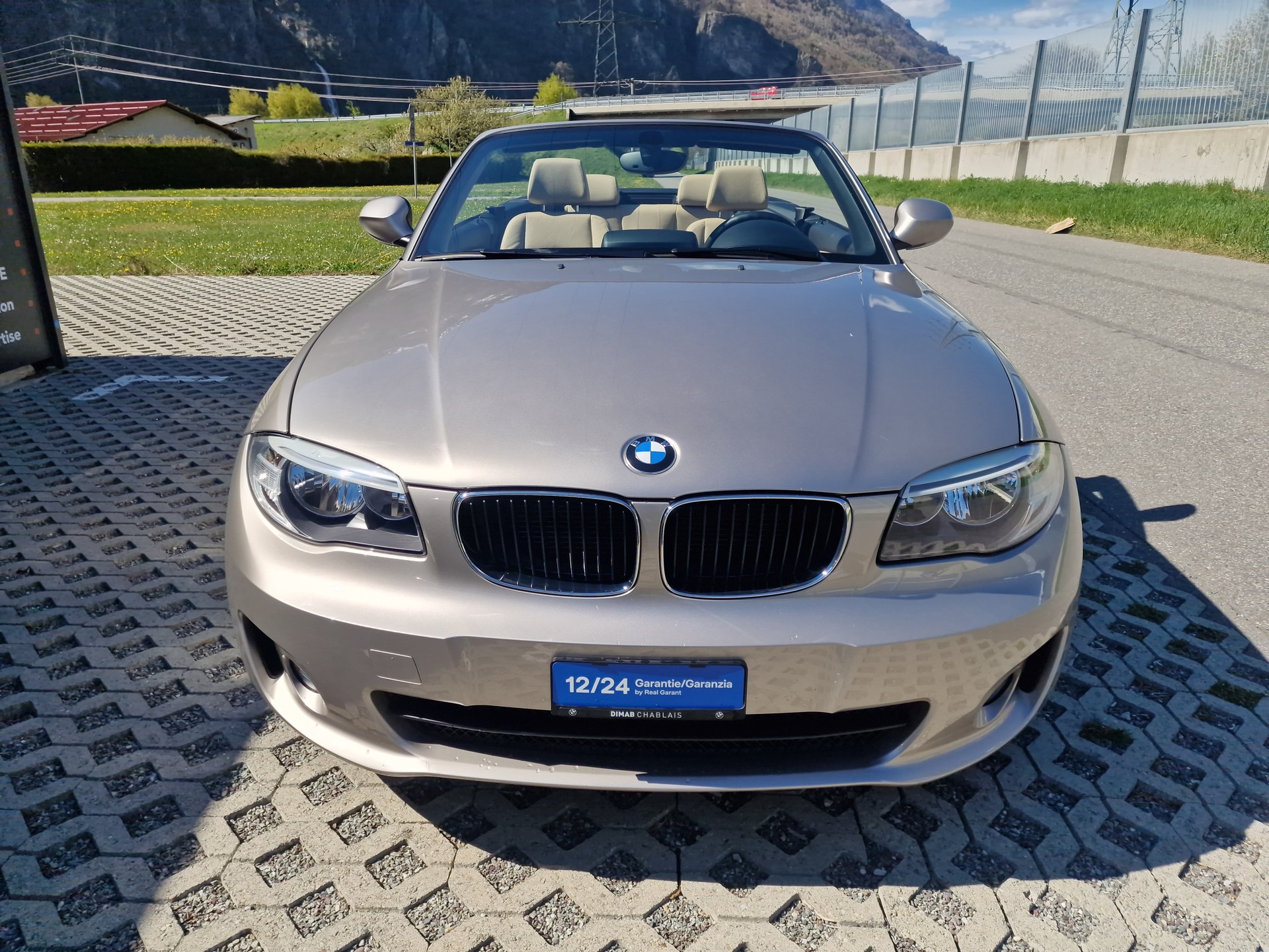 BMW 118i Cabrio-image-0