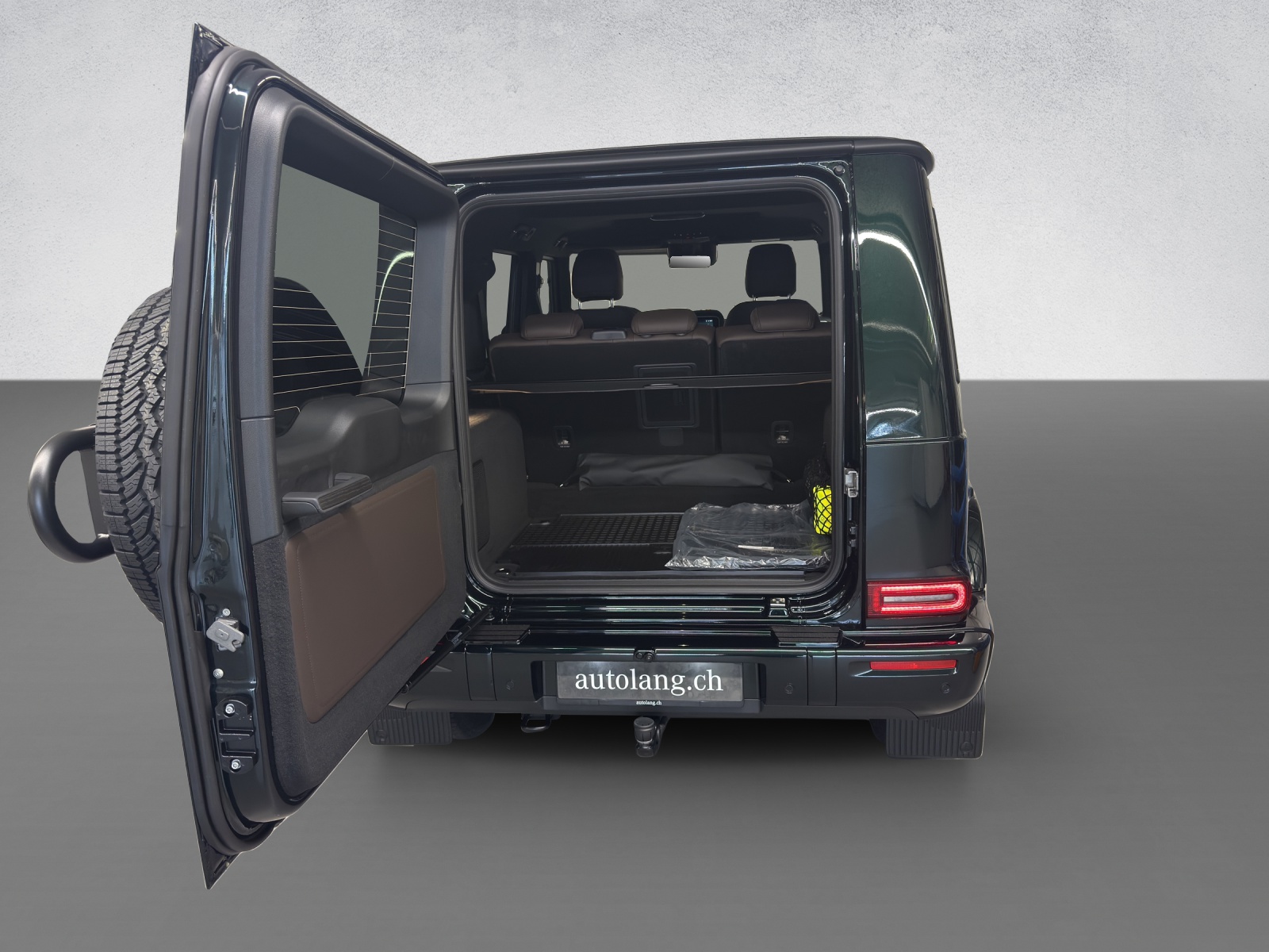 MERCEDES-BENZ G 450 d AMG Line-image-8