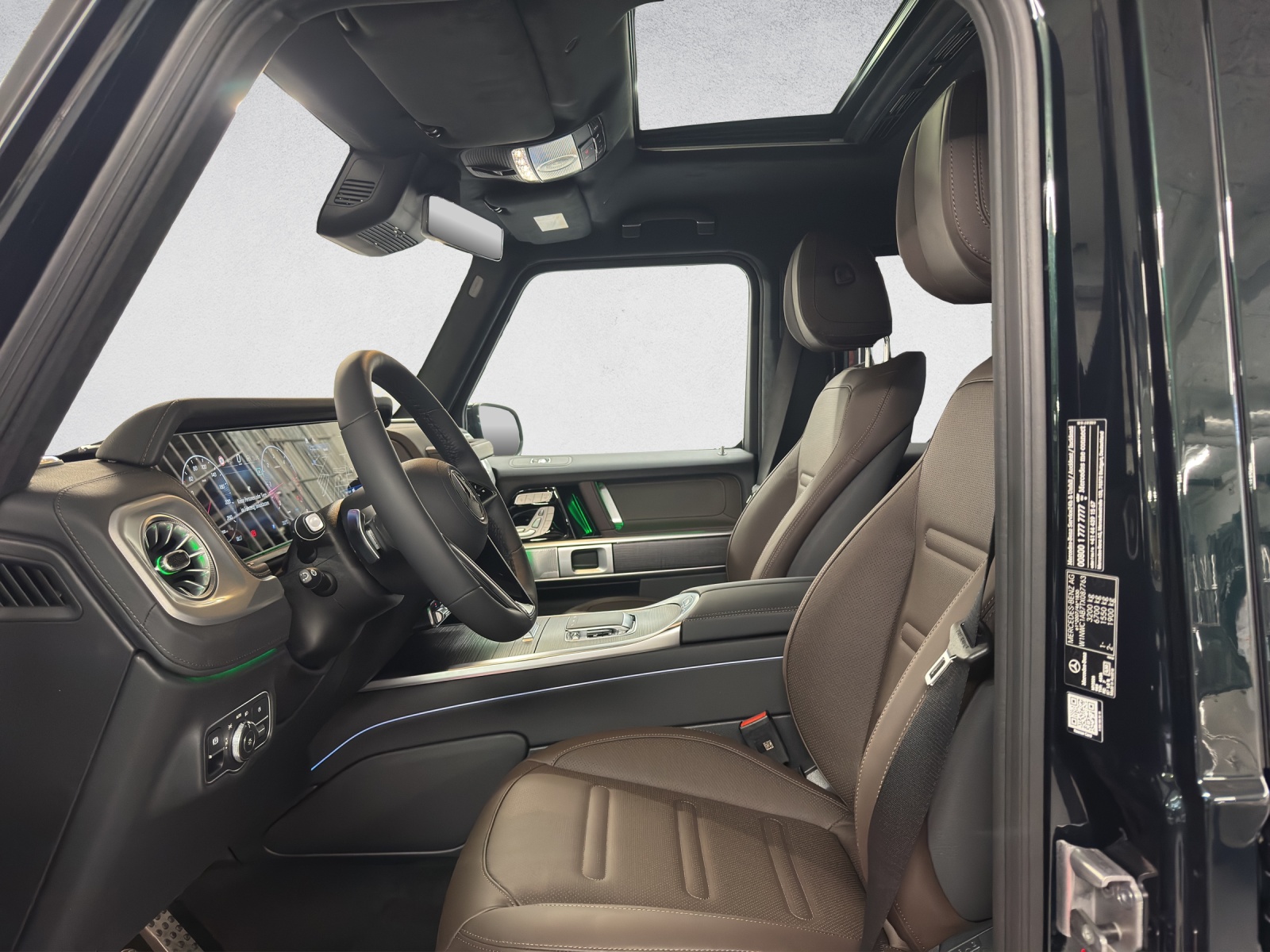 MERCEDES-BENZ G 450 d AMG Line-image-10