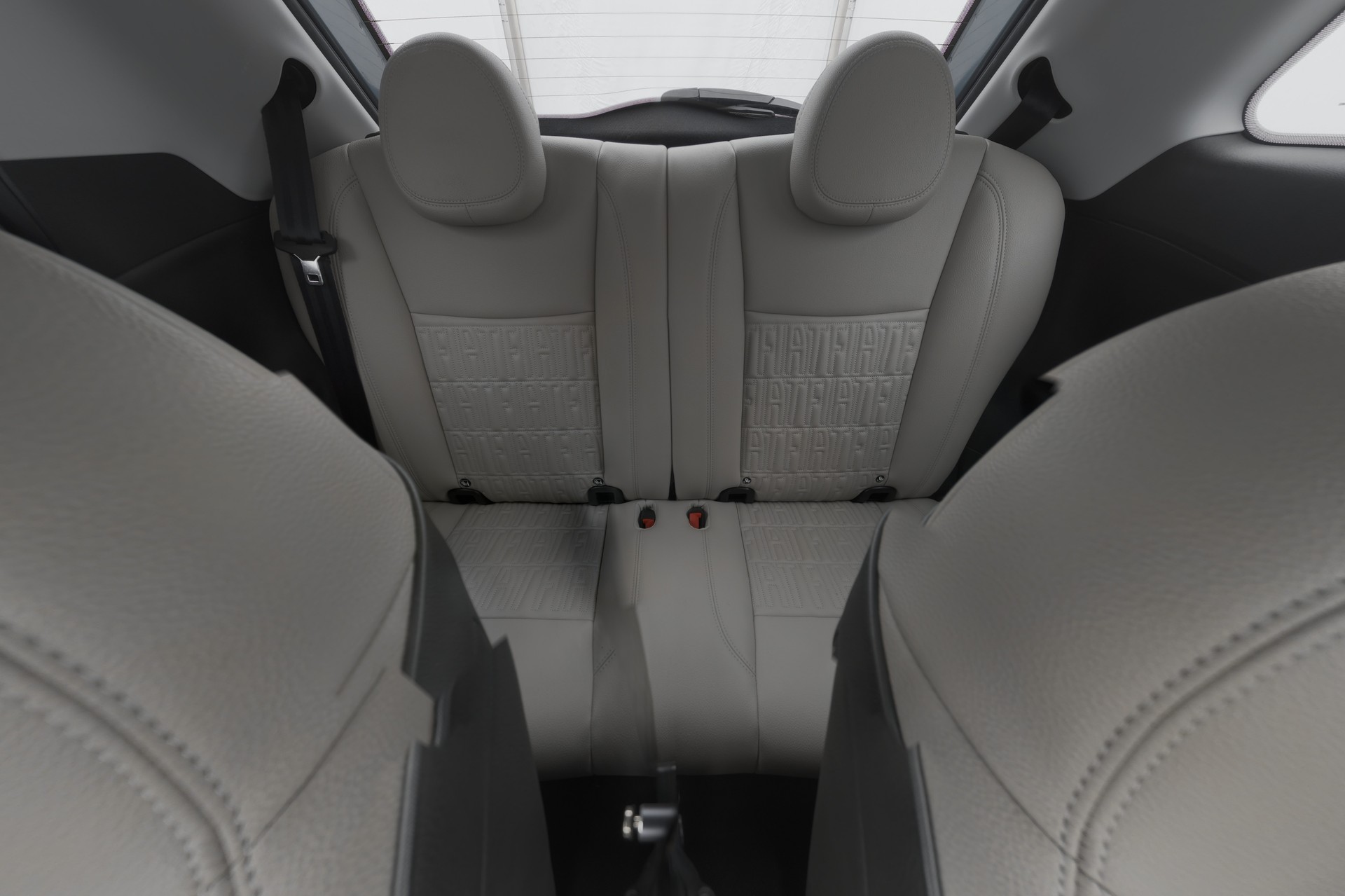 FIAT 500e 87kW 3+1 La Prima-image-7