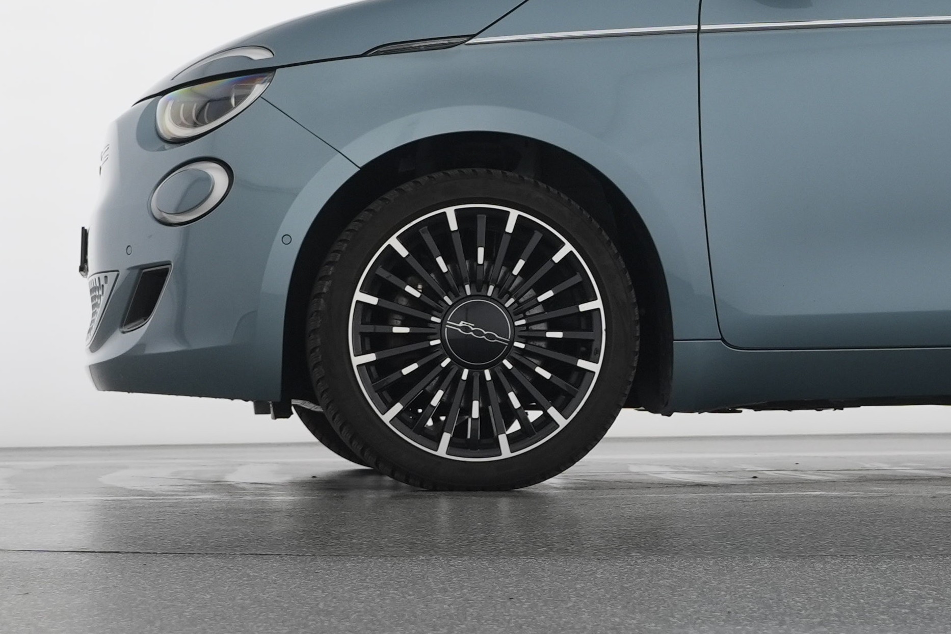 FIAT 500e 87kW 3+1 La Prima-image-2