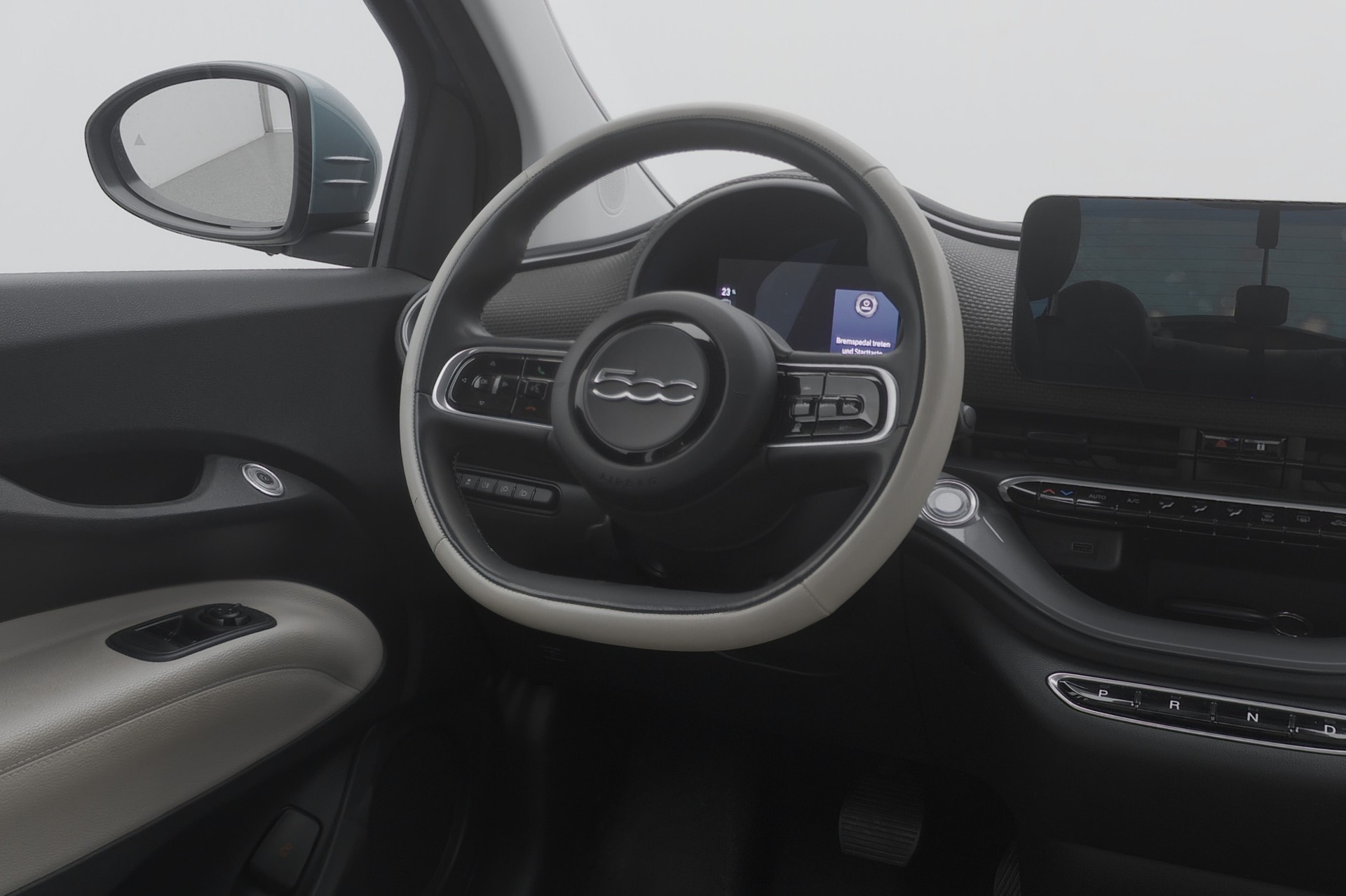 FIAT 500e 87kW 3+1 La Prima-image-6