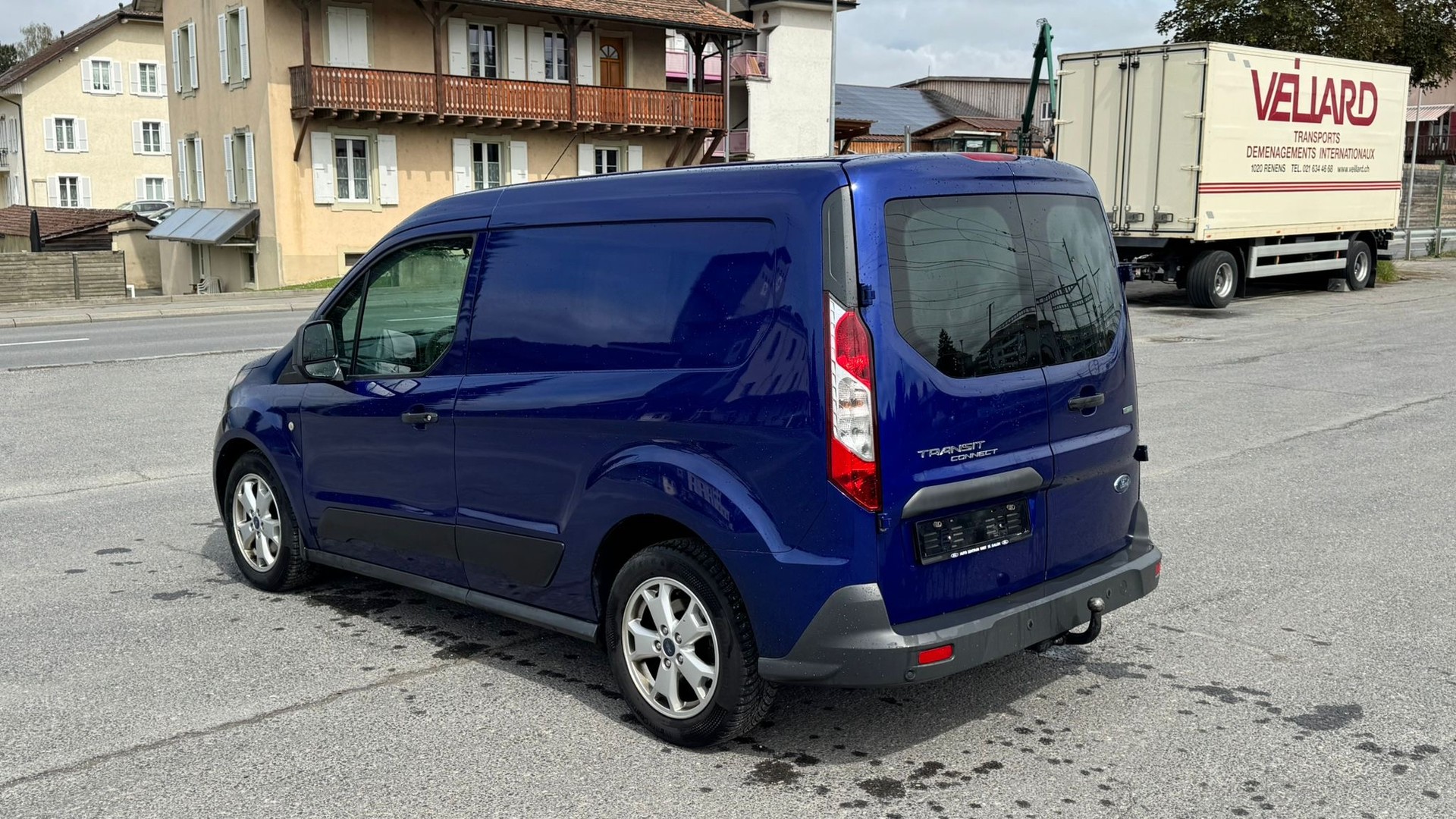 FORD Transit Connect Van T200 1.0 EcoBoost Ambiente-image-5