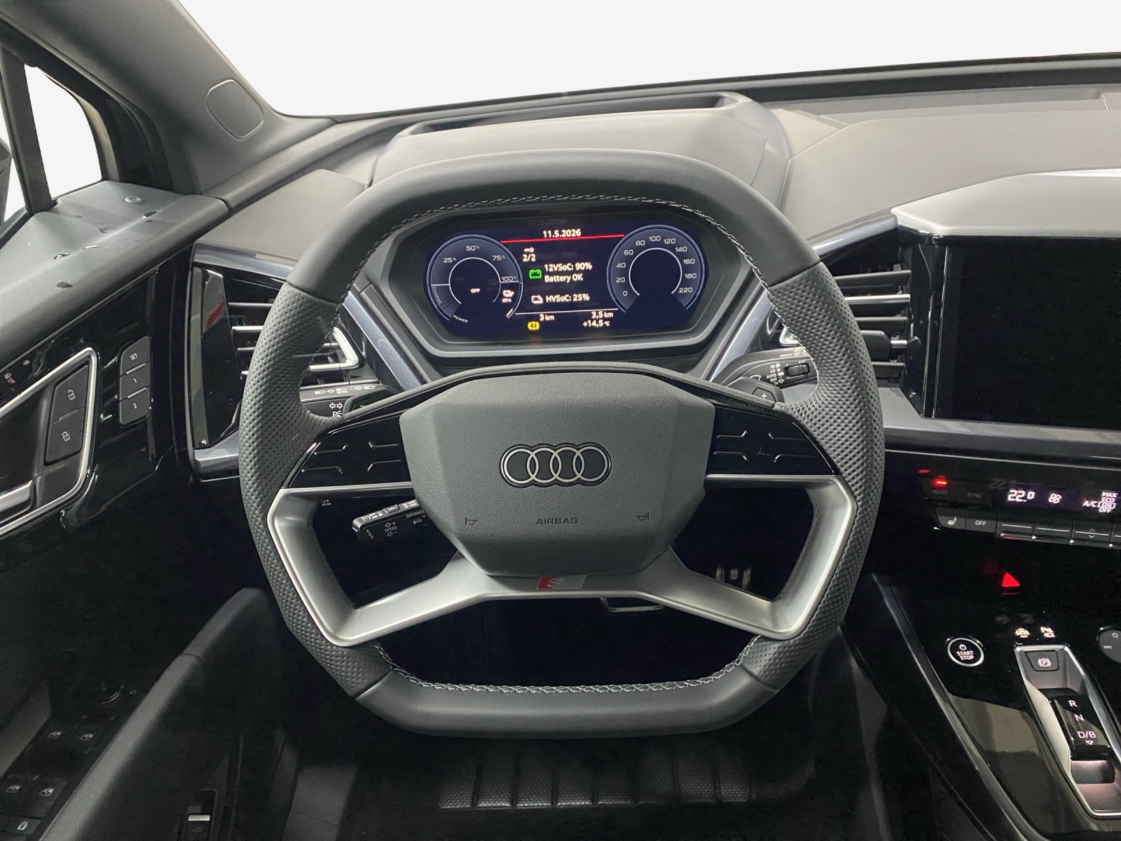 AUDI Q4 e-tron 45 Edition Swiss Ski quattro-image-9