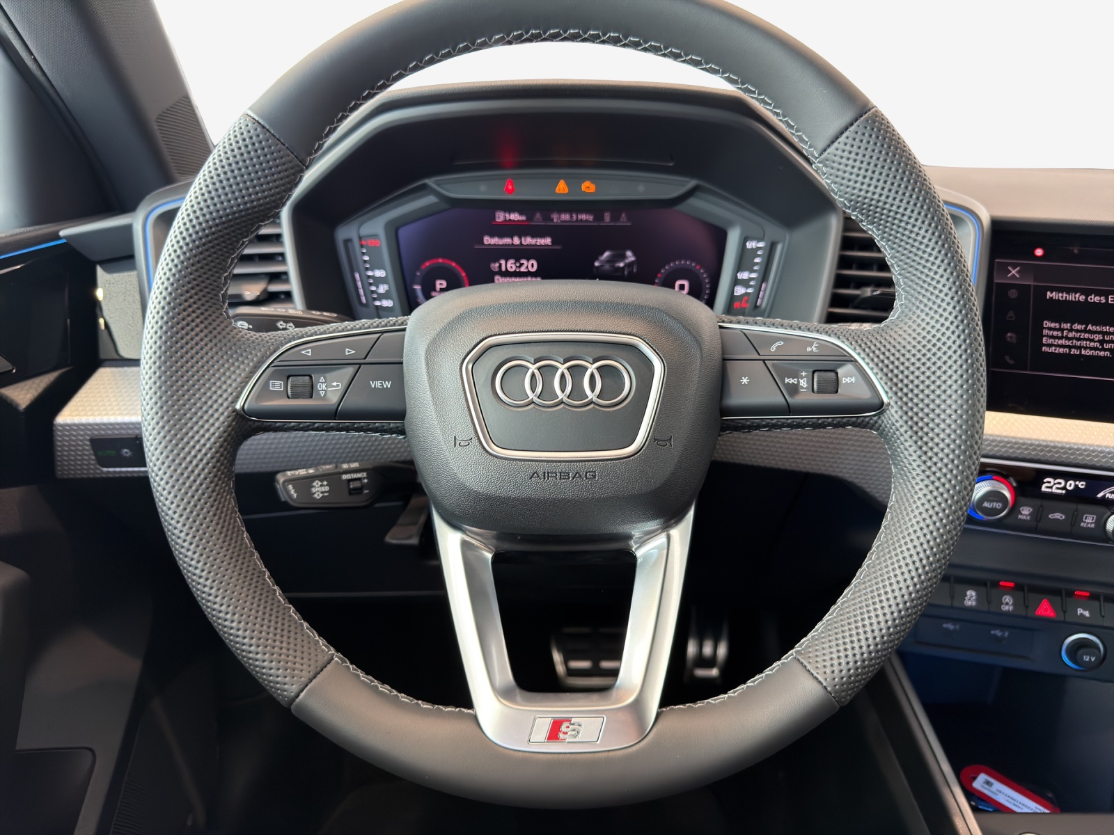 AUDI A1 Sportback 30 TFSI S Line Attraction S-tronic-image-9