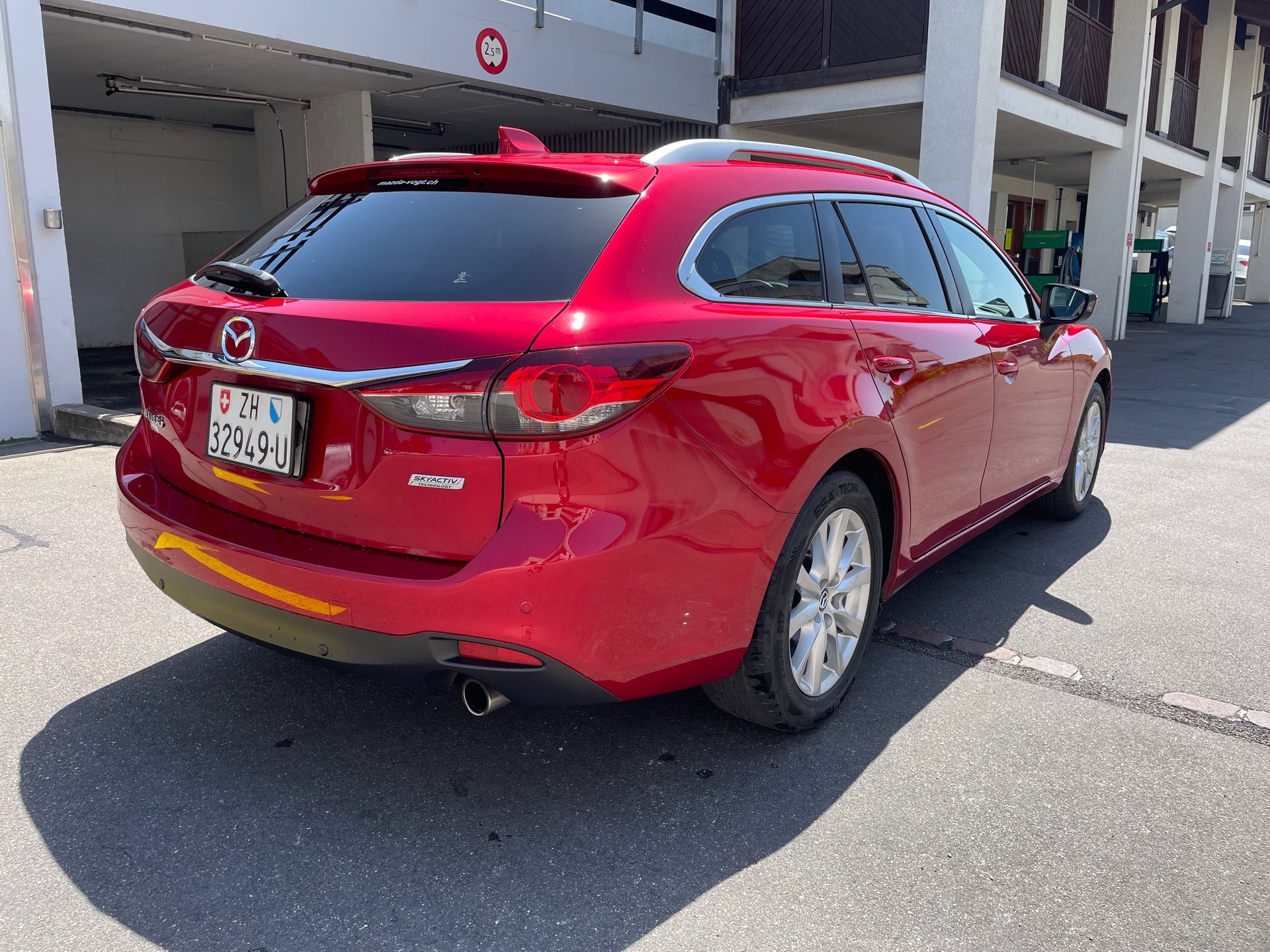 MAZDA 6 Sportwagon 2.0 16V HP Ambition Aut., 165 PS, 6 St.-Aut. seq., Sitzh., Totwinkel- u. Spurhalteassist., PDC v.+h., Navation-image-2