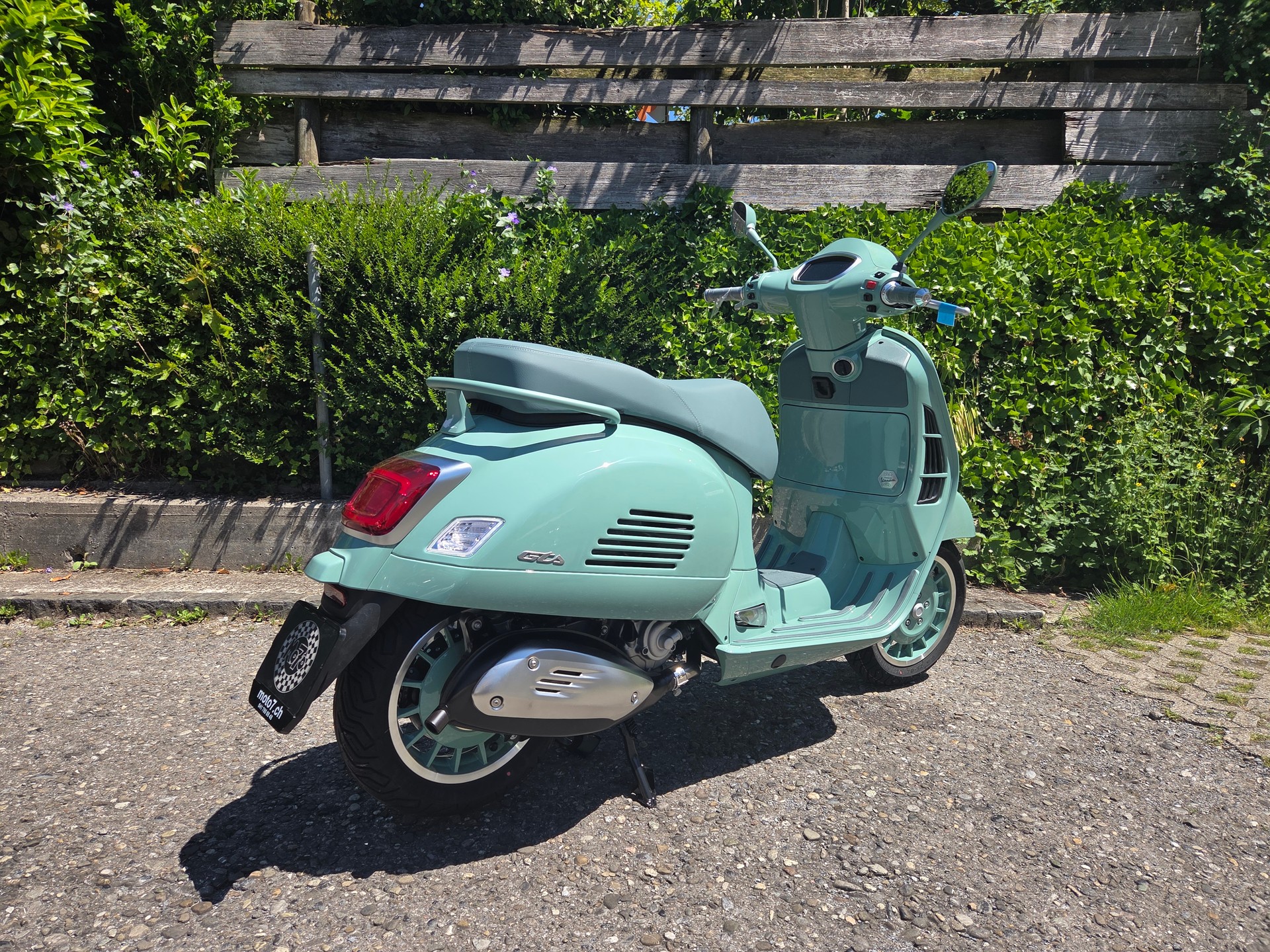 PIAGGIO GTS 310 80th-showroom-element-2