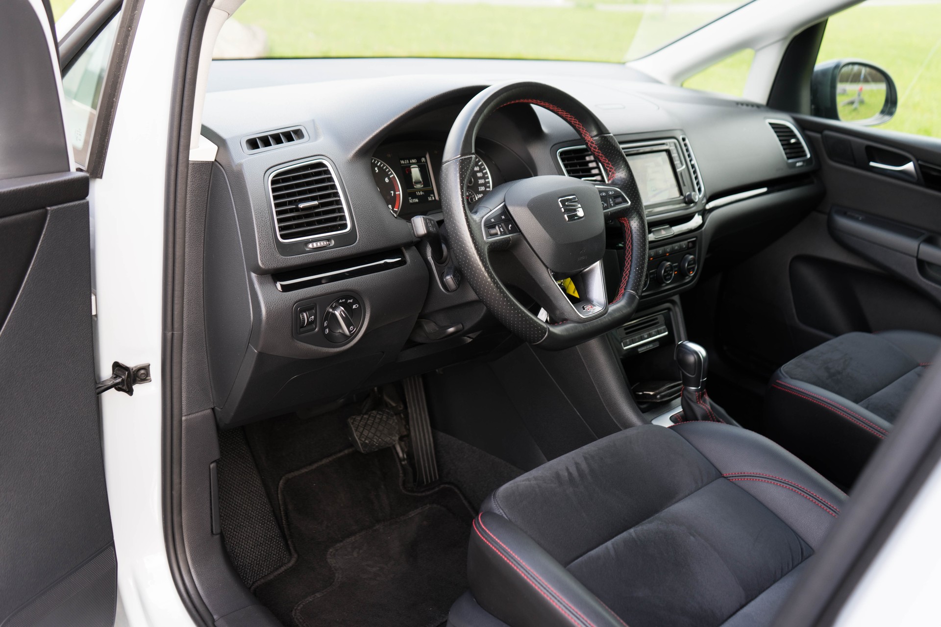 SEAT Alhambra 1.4 TSI FR Line DSG 7 PLÄTZER-image-20