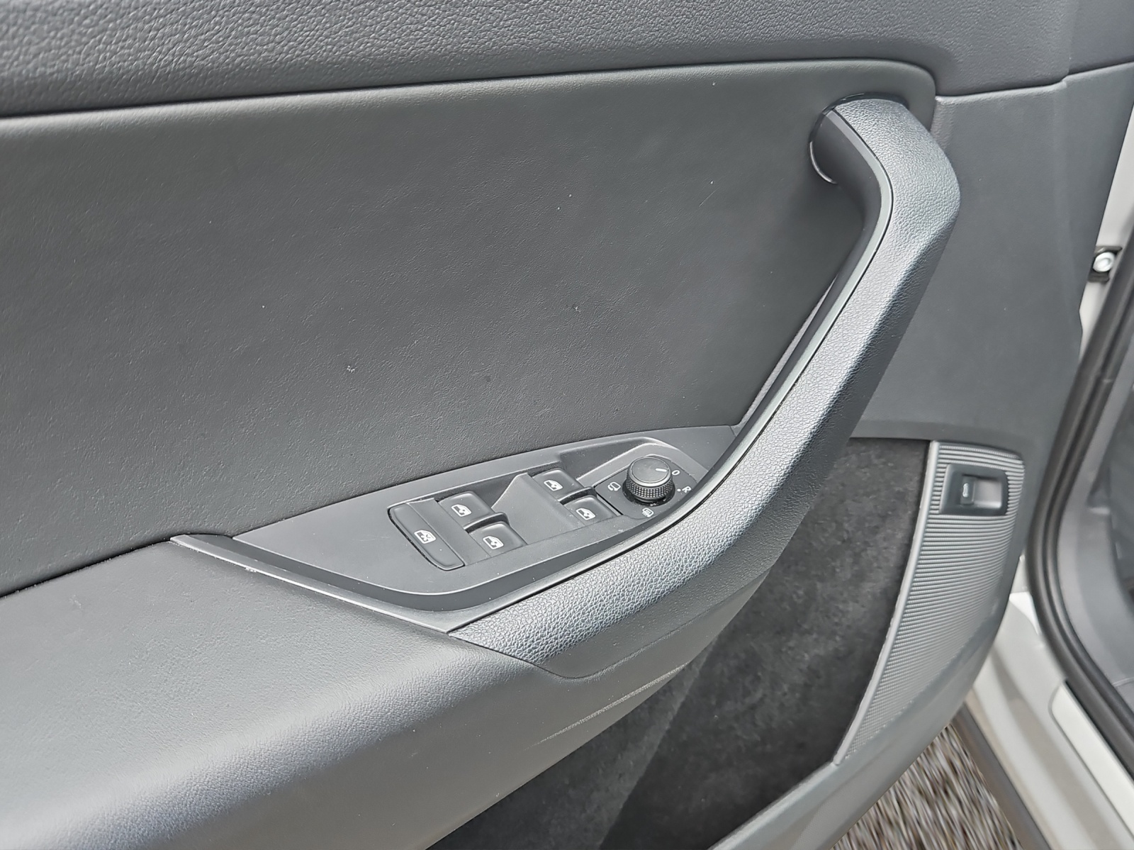 SKODA Kodiaq 2.0 TSI 4x4 Style-image-10