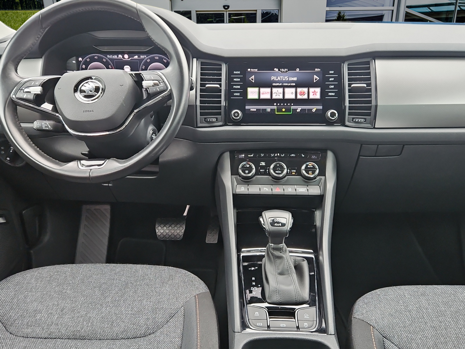 SKODA Kodiaq 2.0 TSI 4x4 Style-image-12