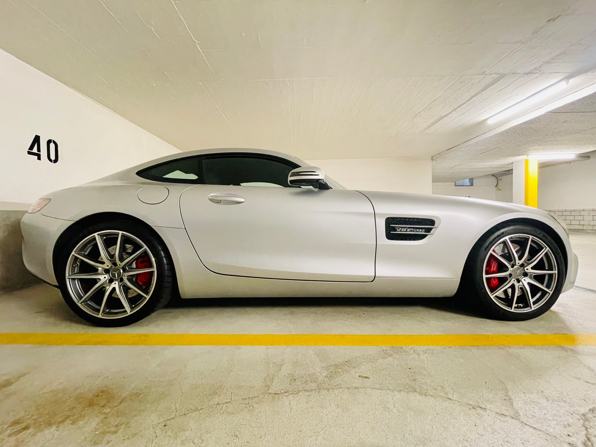 MERCEDES-BENZ AMG GT S-image-1