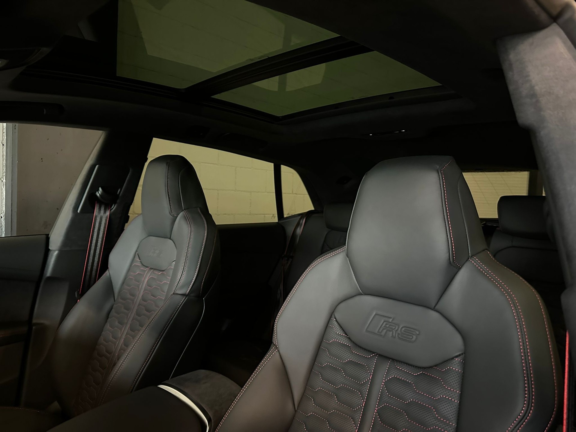 AUDI RSQ8 quattro tiptronic Vollausstattung + PP Performance 730 PS / 950 NM "Der Urus-Killer"-showroom-element-3