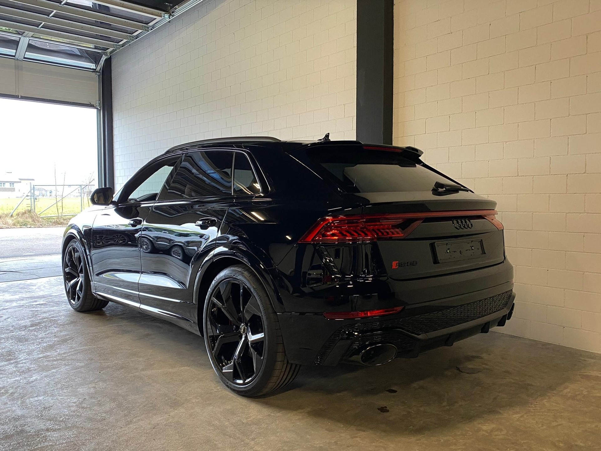 AUDI RSQ8 quattro tiptronic Vollausstattung + PP Performance 730 PS / 950 NM "Der Urus-Killer"-showroom-element-1