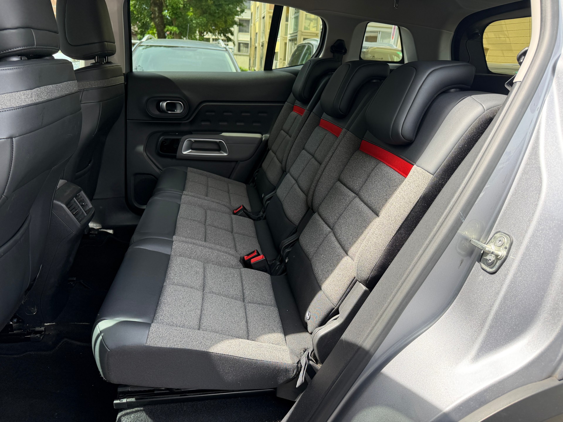 CITROEN C5 Aircross 1.5 BlueHD Shine EAT8-image-8