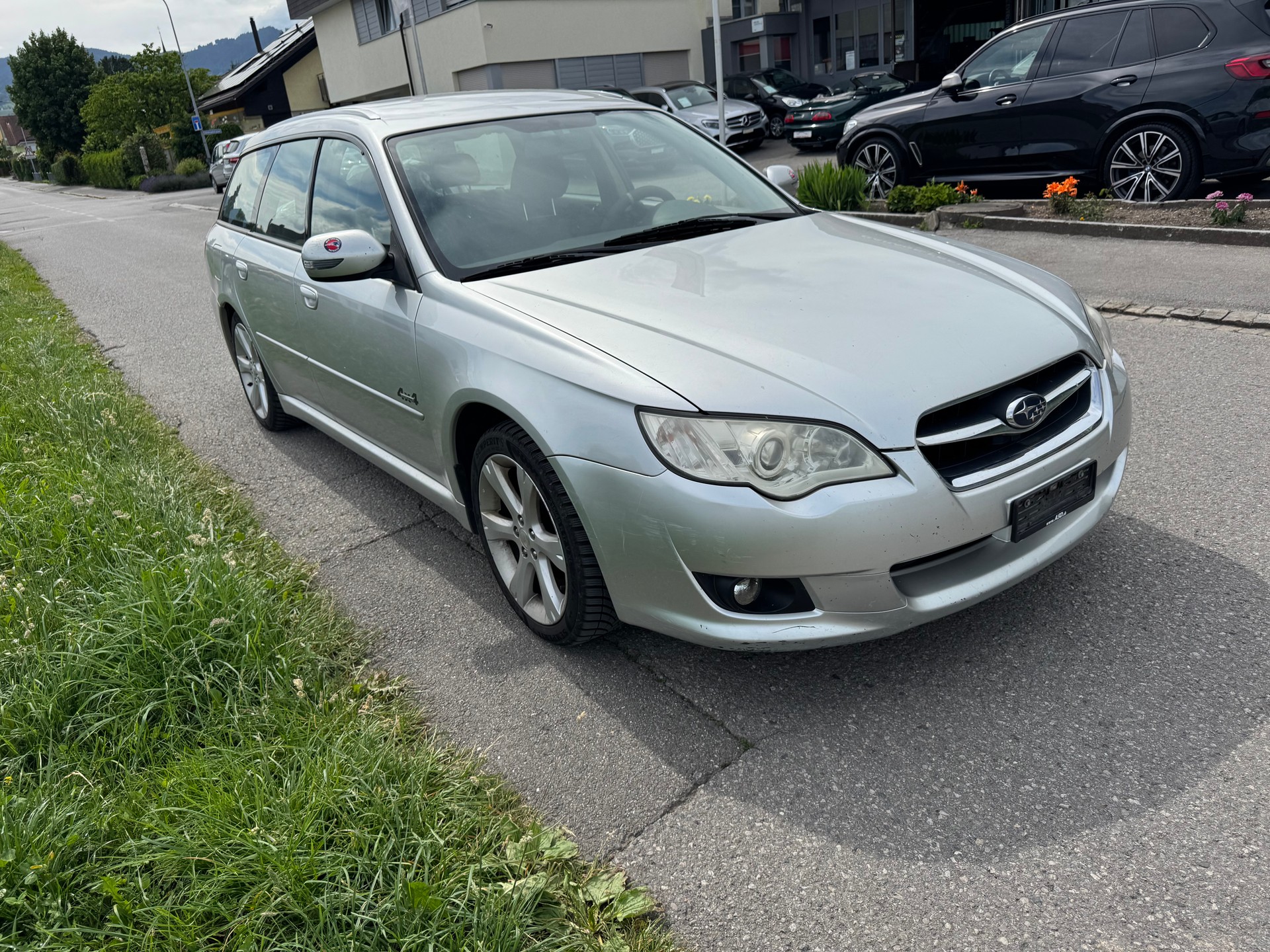 SUBARU Legacy 2.0R AWD Swiss-image-2