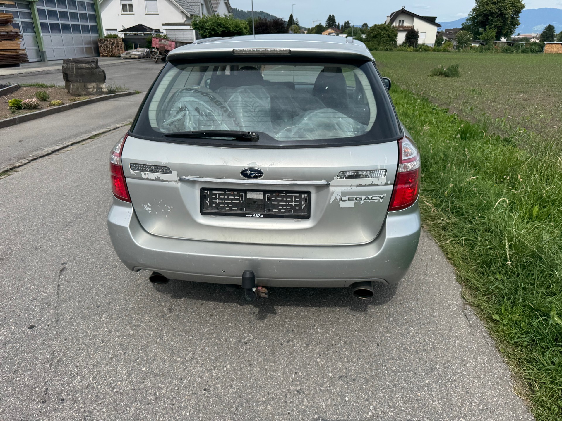 SUBARU Legacy 2.0R AWD Swiss-image-5