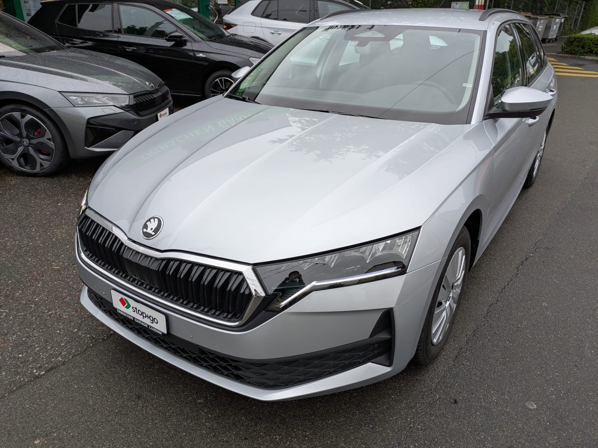 SKODA Octavia Combi 1.5 TSI mHEV DSG Essence-image-2