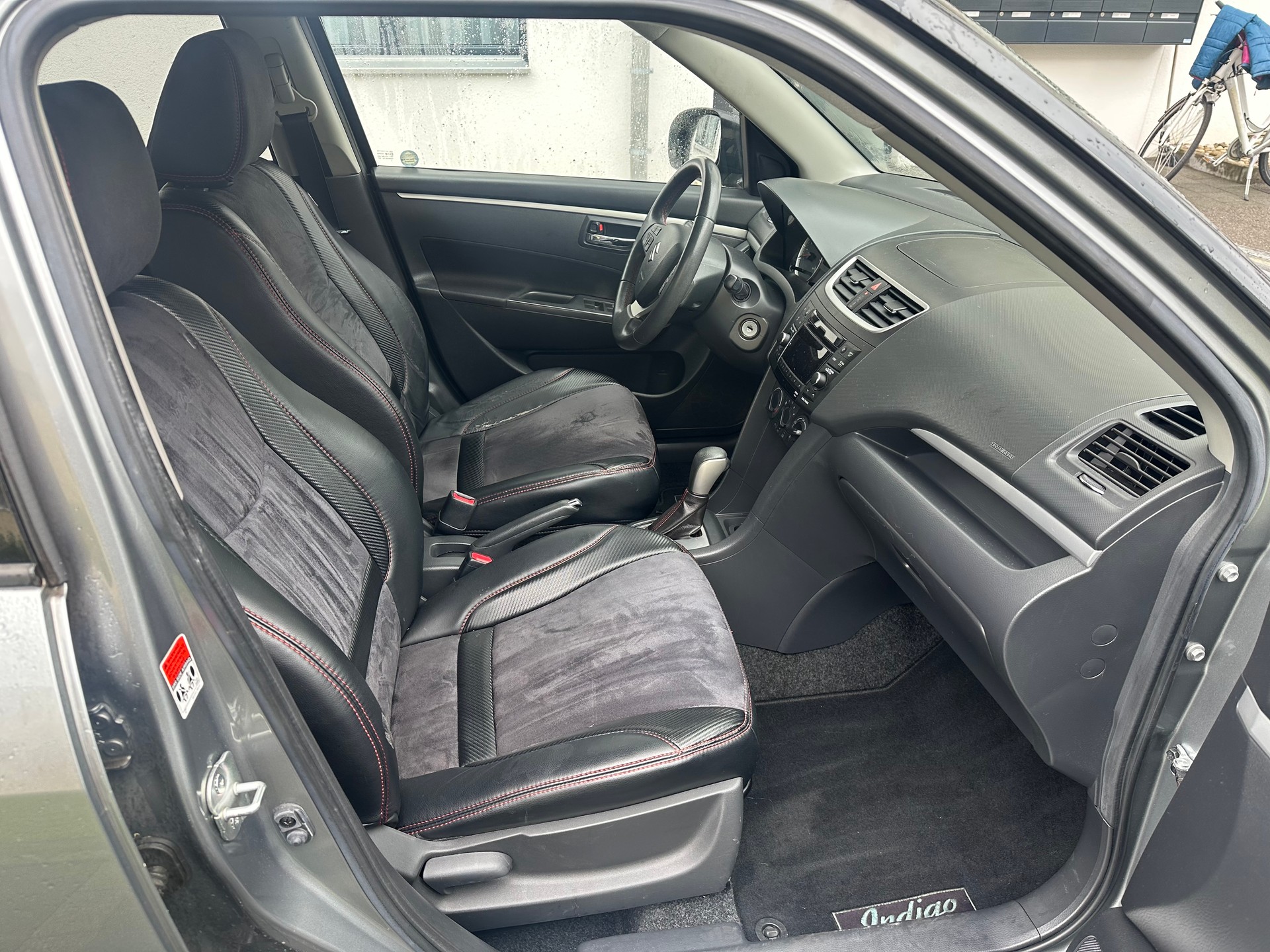 SUZUKI Swift 1.2i 16V GL Sergio Cellano Automatic-image-4