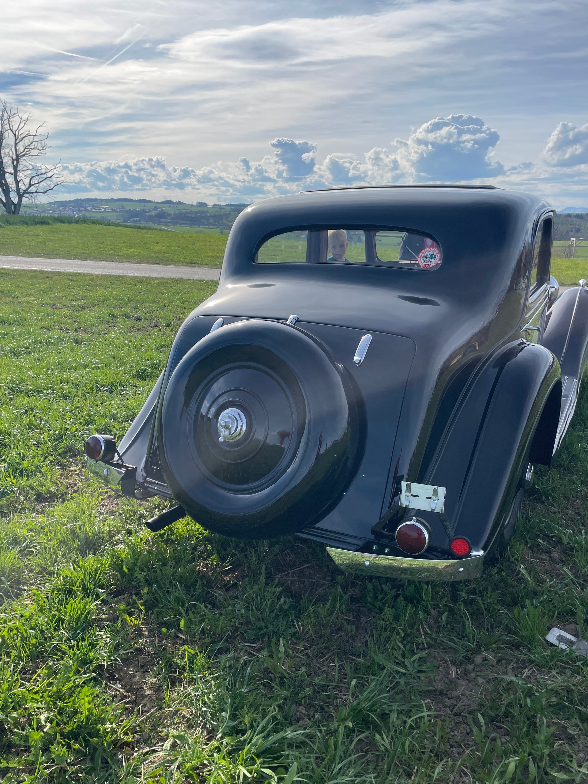 BENTLEY-image-1