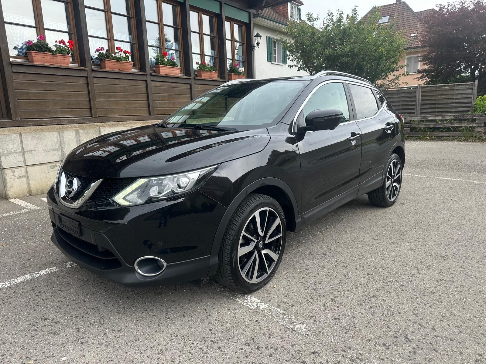 NISSAN Qashqai 1.6 dCi tekna Xtronic CVT-image-1
