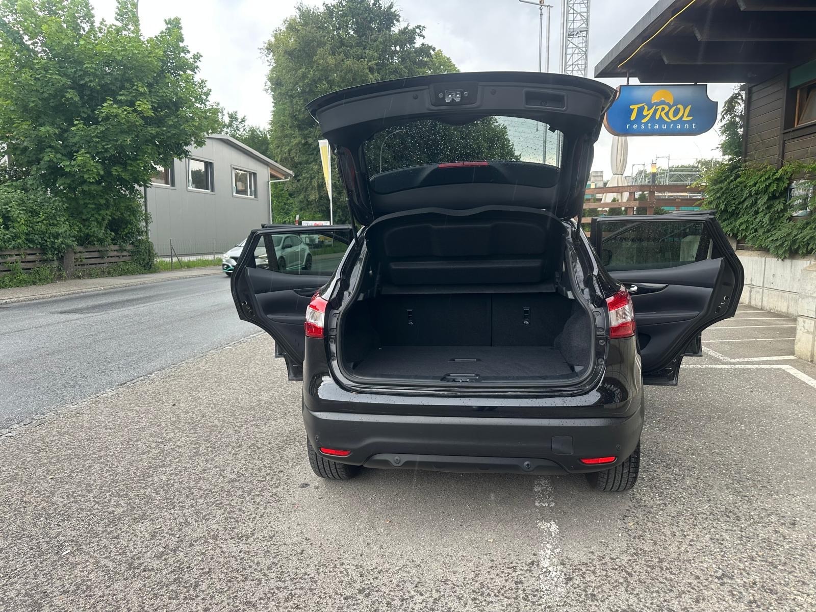 NISSAN Qashqai 1.6 dCi tekna Xtronic CVT-image-6