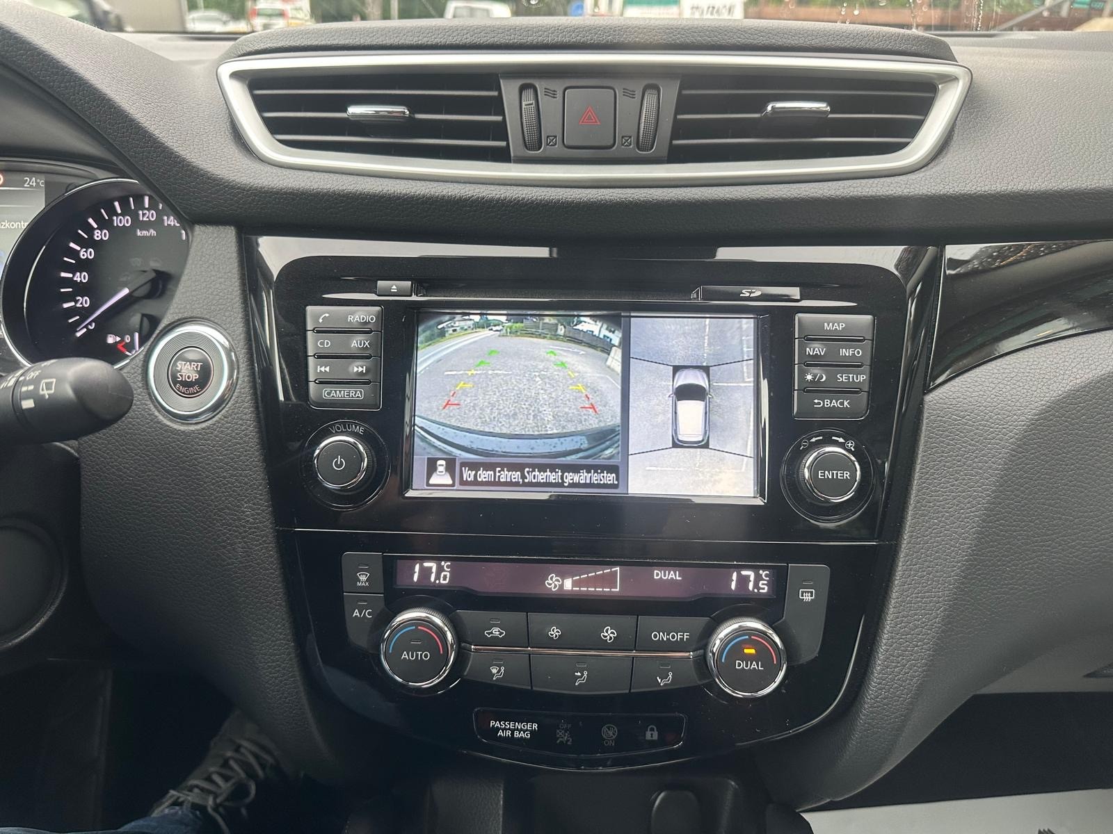 NISSAN Qashqai 1.6 dCi tekna Xtronic CVT-image-11