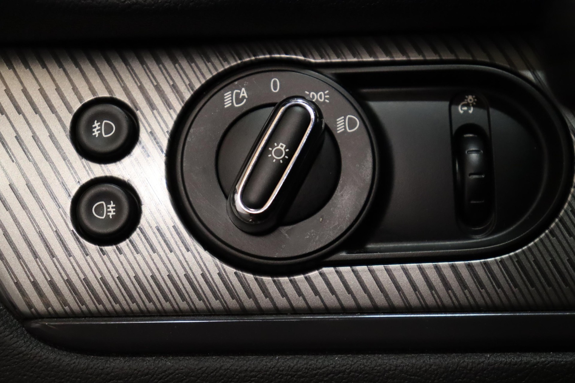 MINI Countryman F60 1.5i Cooper S E ALL4-image-18