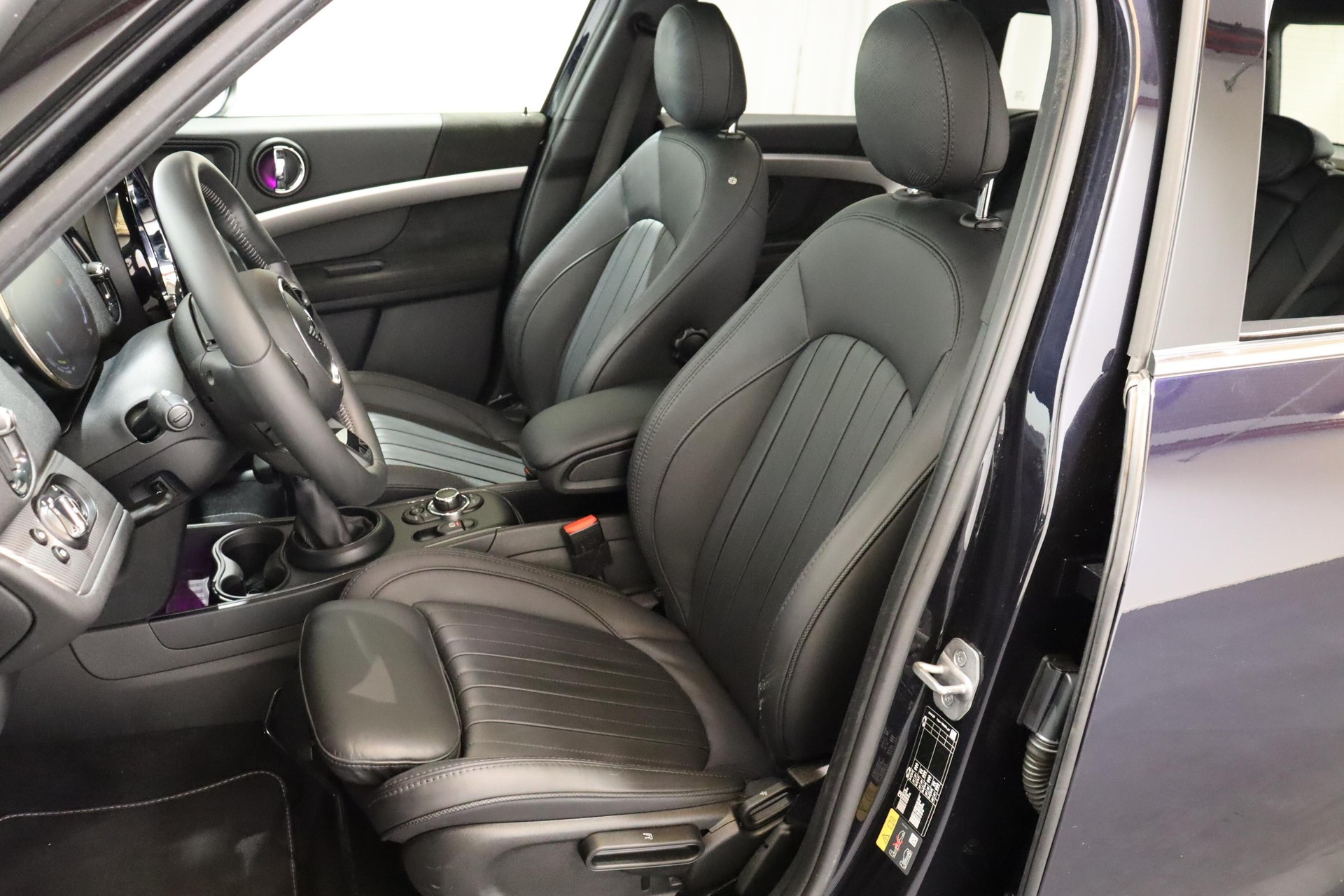 MINI Countryman F60 1.5i Cooper S E ALL4-image-7