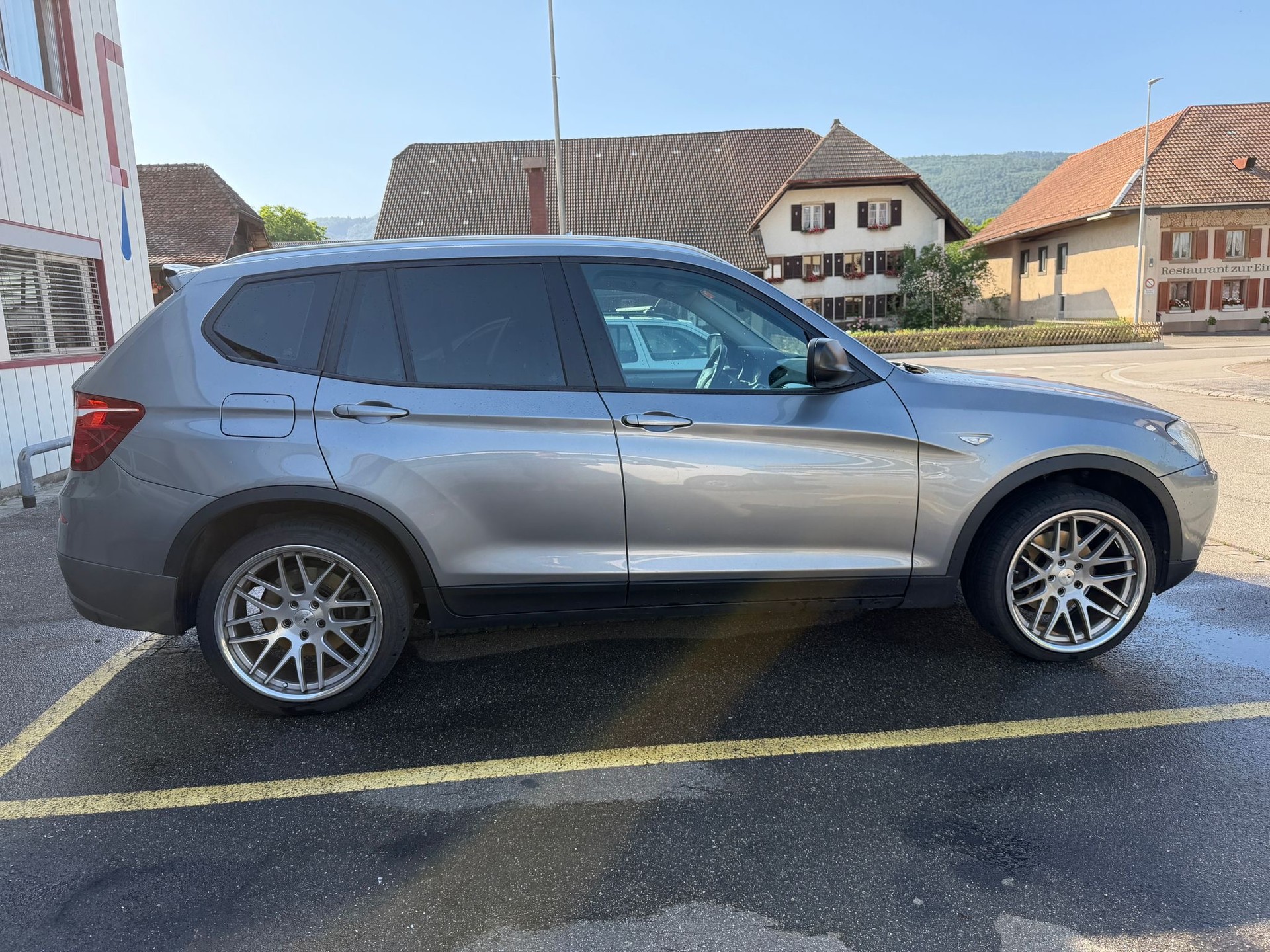 BMW 30d xDrive-image-3