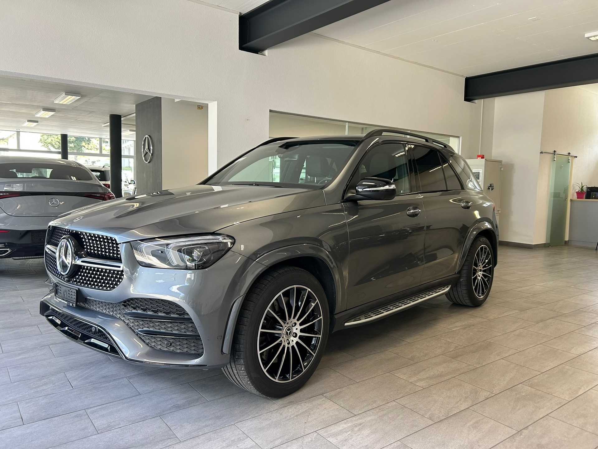 MERCEDES-BENZ GLE 450 4Matic AMG Line 9G-Tronic-image-0