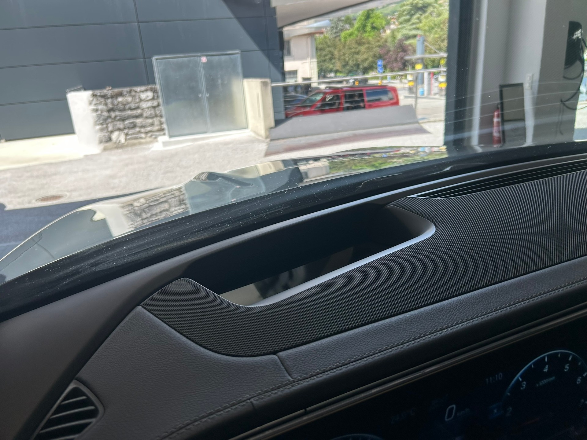 MERCEDES-BENZ GLE 450 4Matic AMG Line 9G-Tronic-image-17