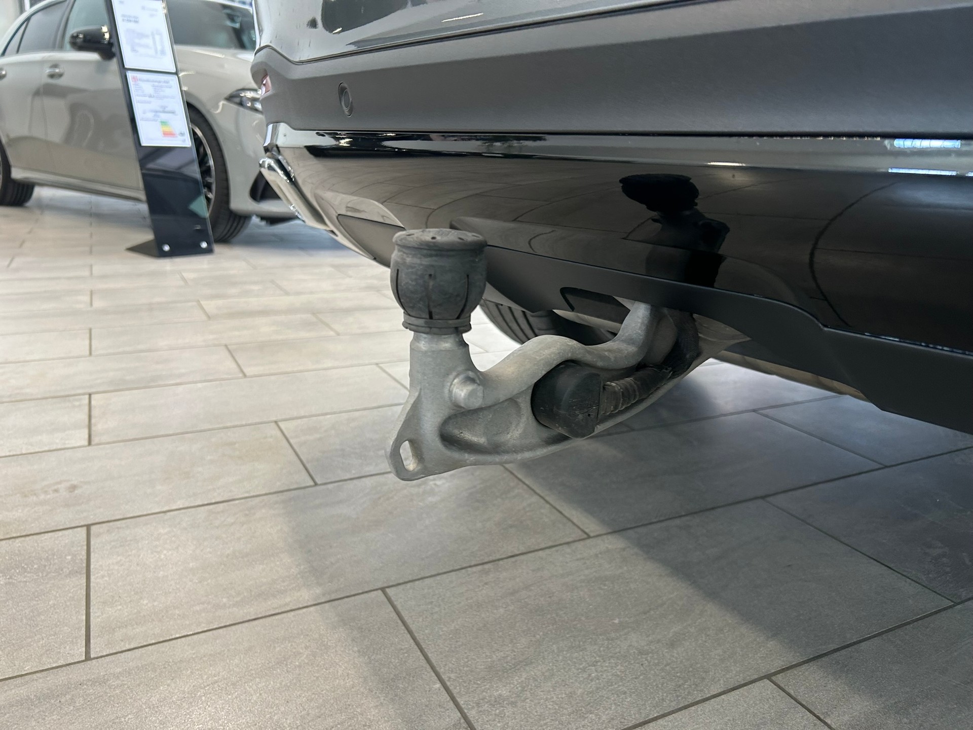 MERCEDES-BENZ GLE 450 4Matic AMG Line 9G-Tronic-image-21