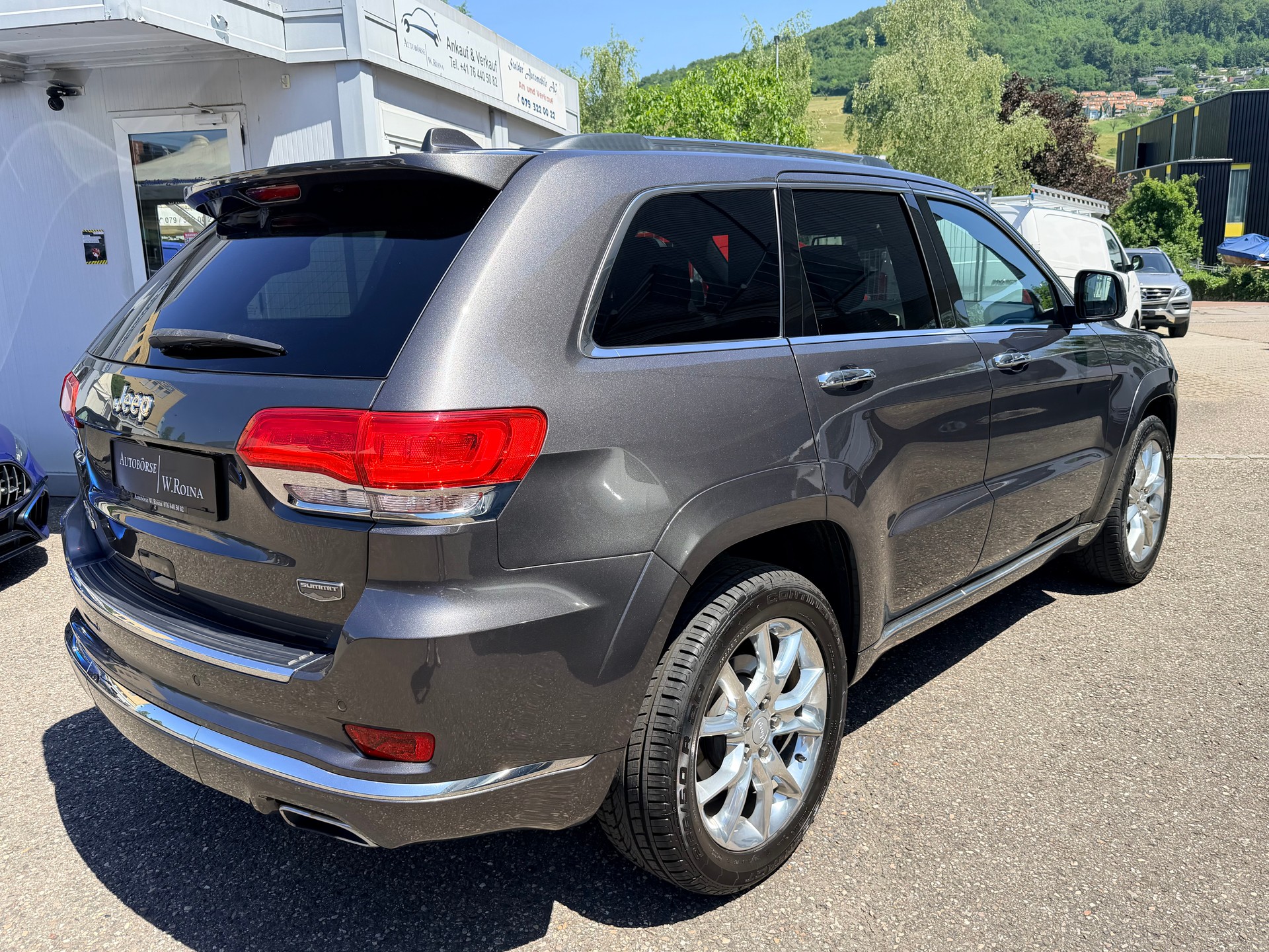 JEEP Grand Cherokee 3.0 CRD Summit Automatic-image-2