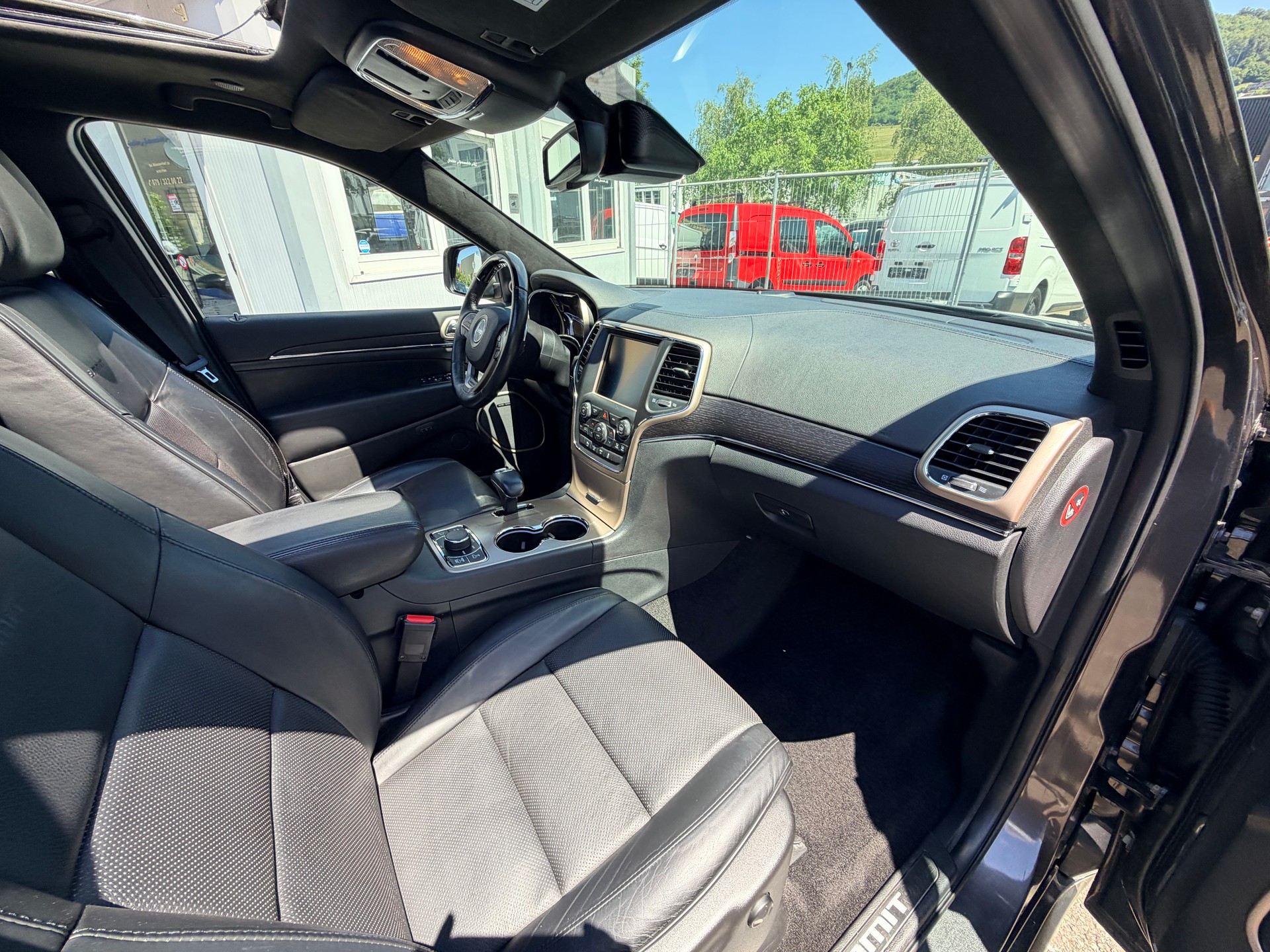 JEEP Grand Cherokee 3.0 CRD Summit Automatic-image-9