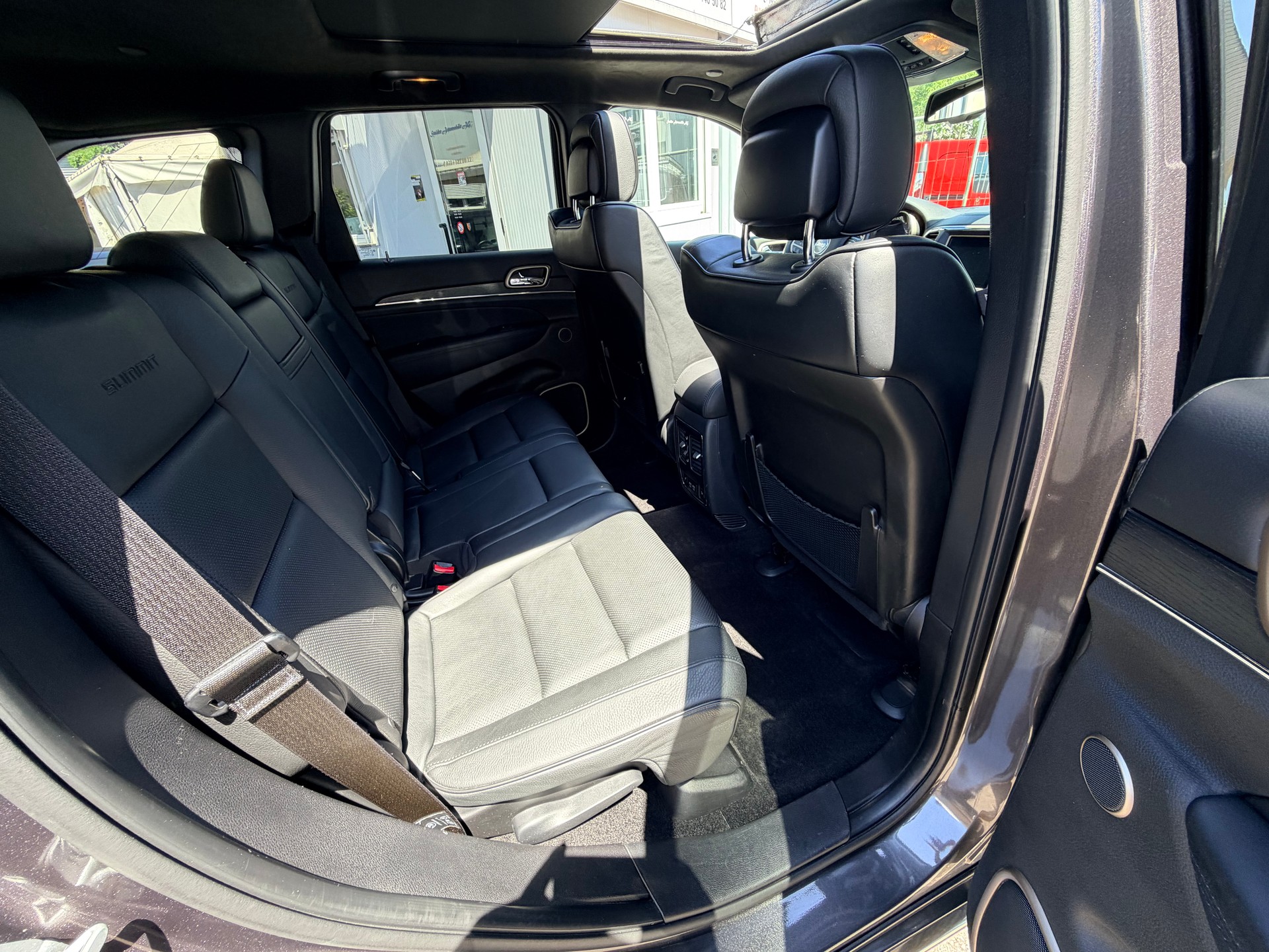 JEEP Grand Cherokee 3.0 CRD Summit Automatic-image-13