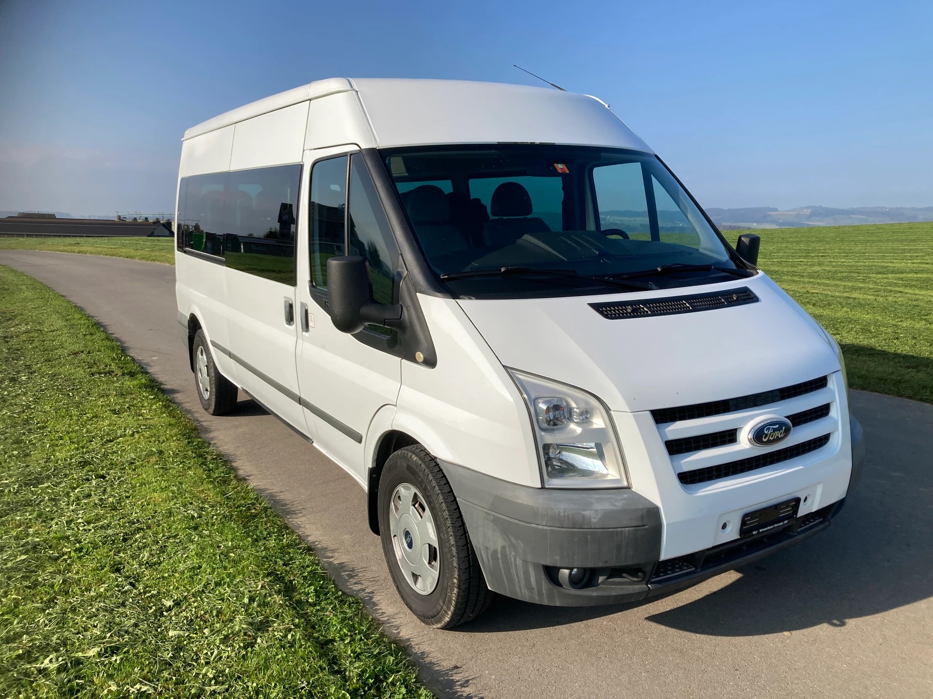 FORD Transit 2.4 TDCi Bus M2 350L Trend 14Pl.-image-1