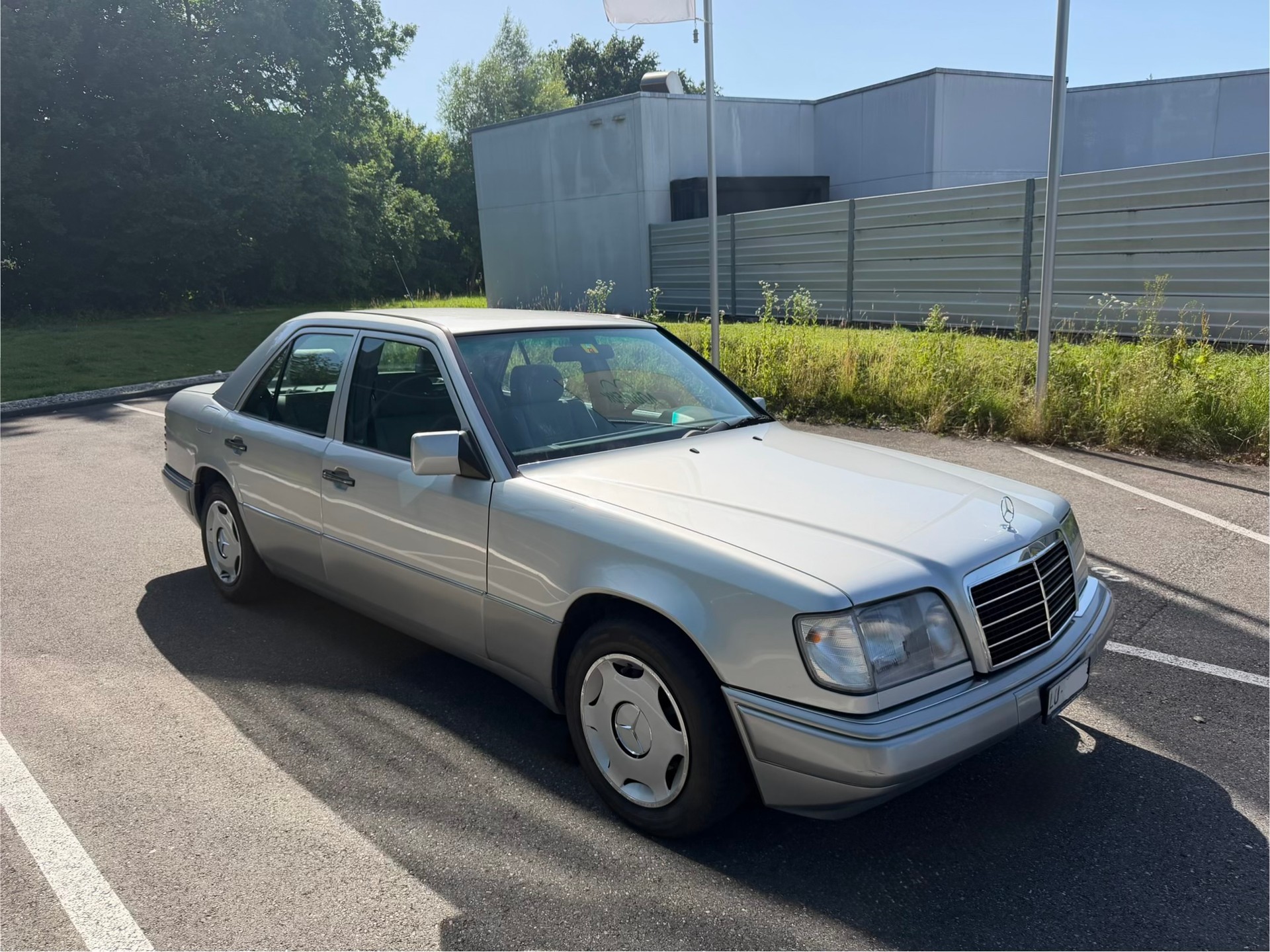 MERCEDES-BENZ E 280 W124-image-1