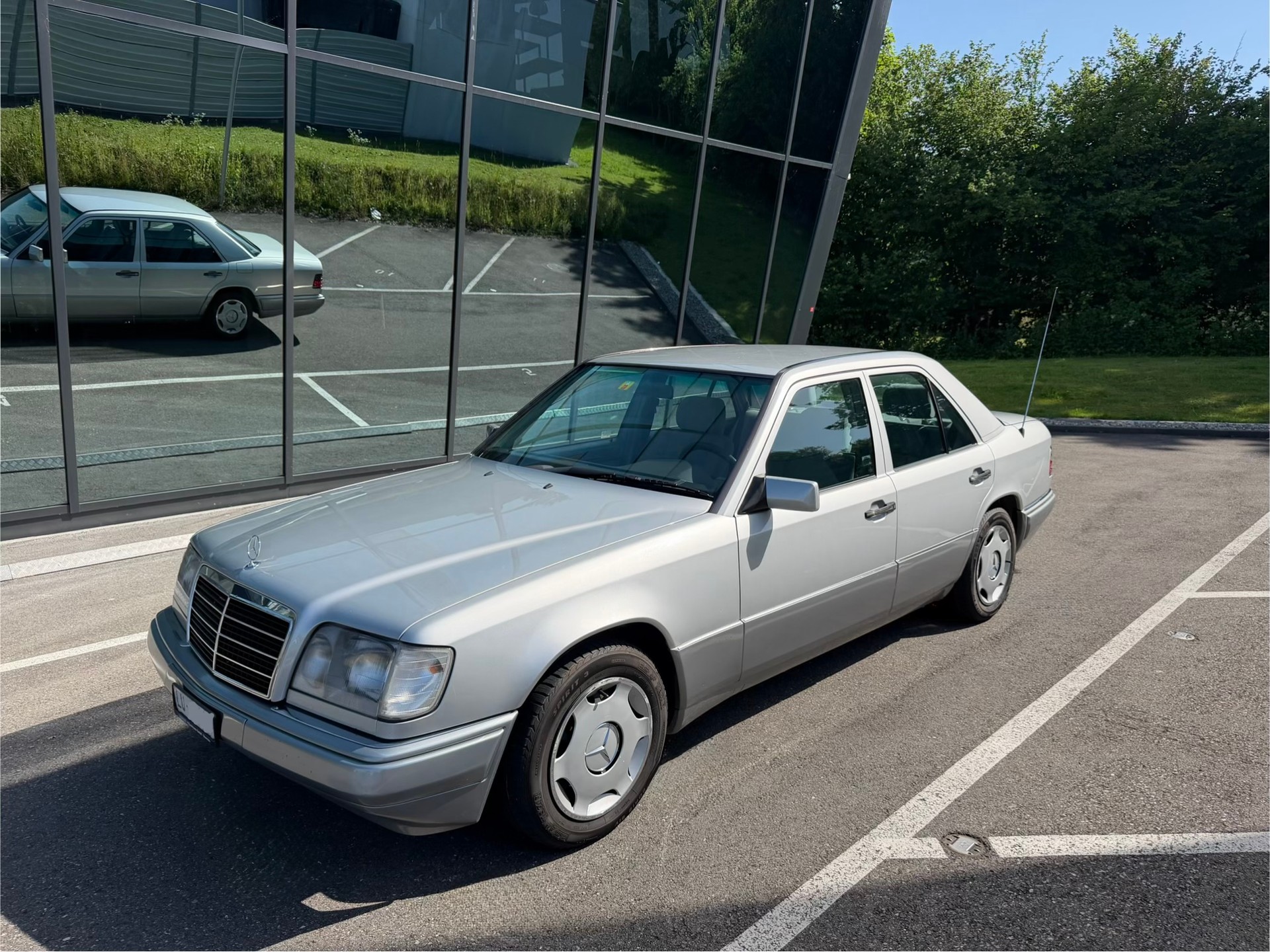 MERCEDES-BENZ E 280 W124-image-0