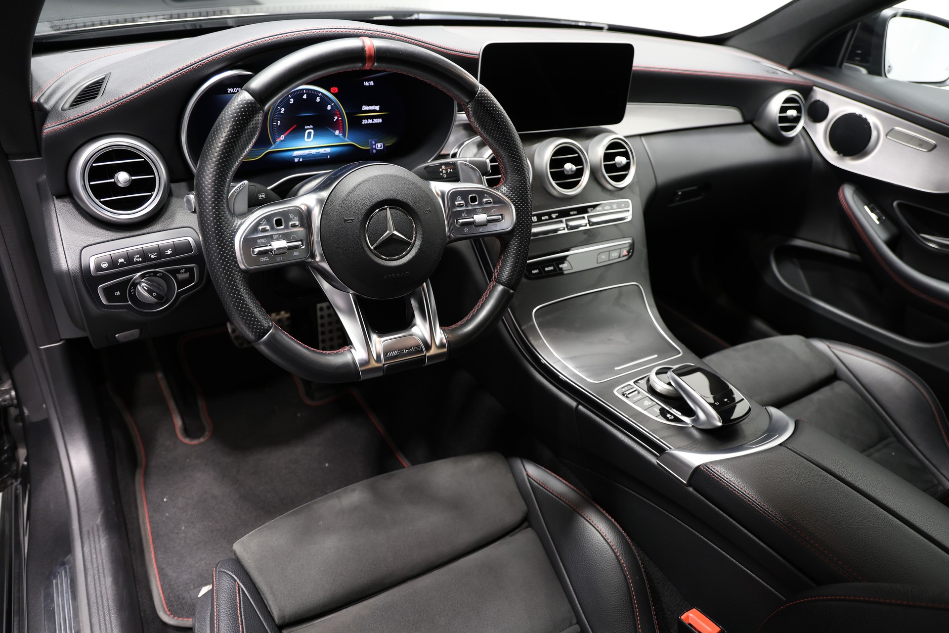 MERCEDES-BENZ C 43 AMG 4Matic Speedshift TCT 9G *CH-Fahrzeug*AMG Performance Abgasanlage*-image-13