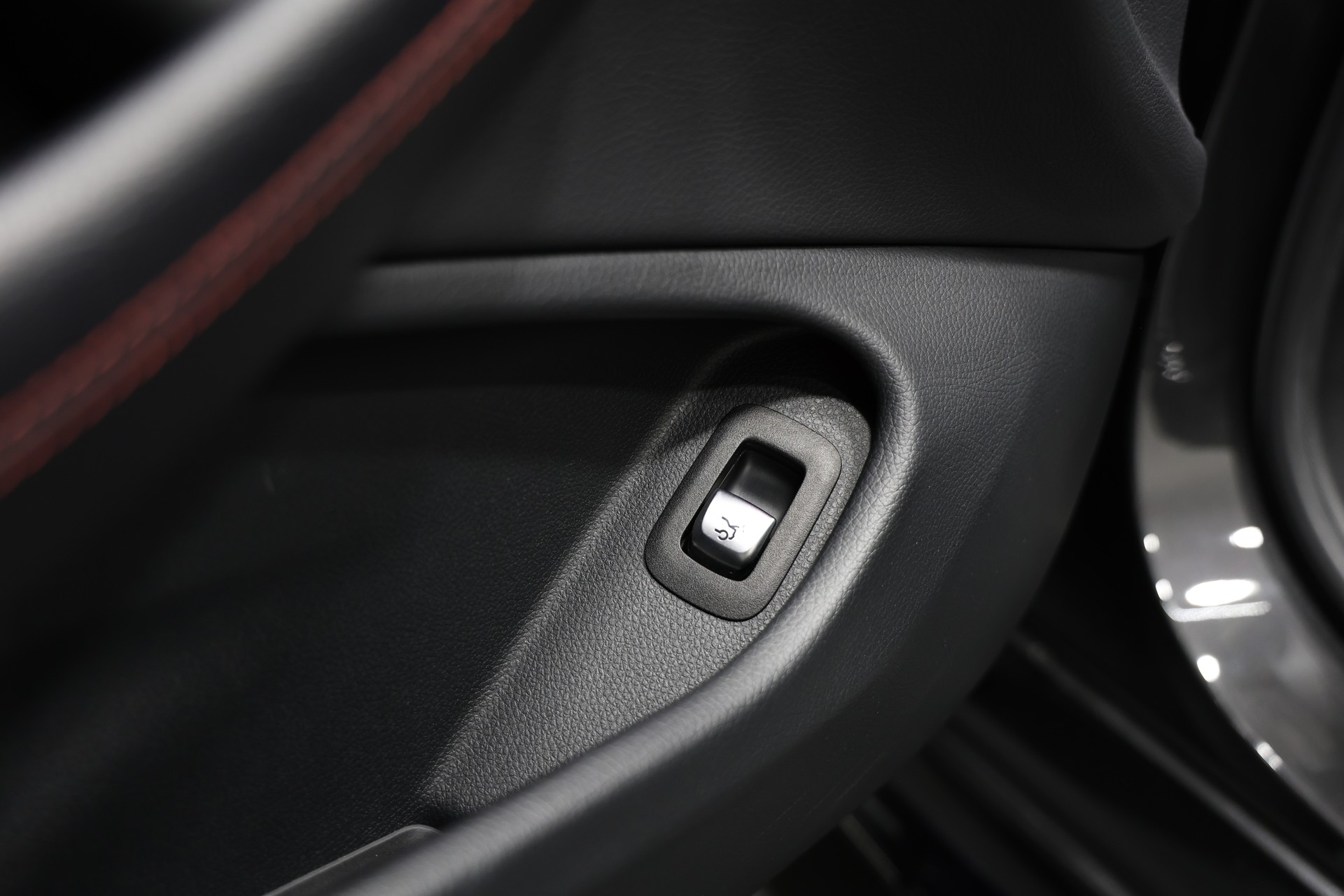 MERCEDES-BENZ C 43 AMG 4Matic Speedshift TCT 9G *CH-Fahrzeug*AMG Performance Abgasanlage*-image-20