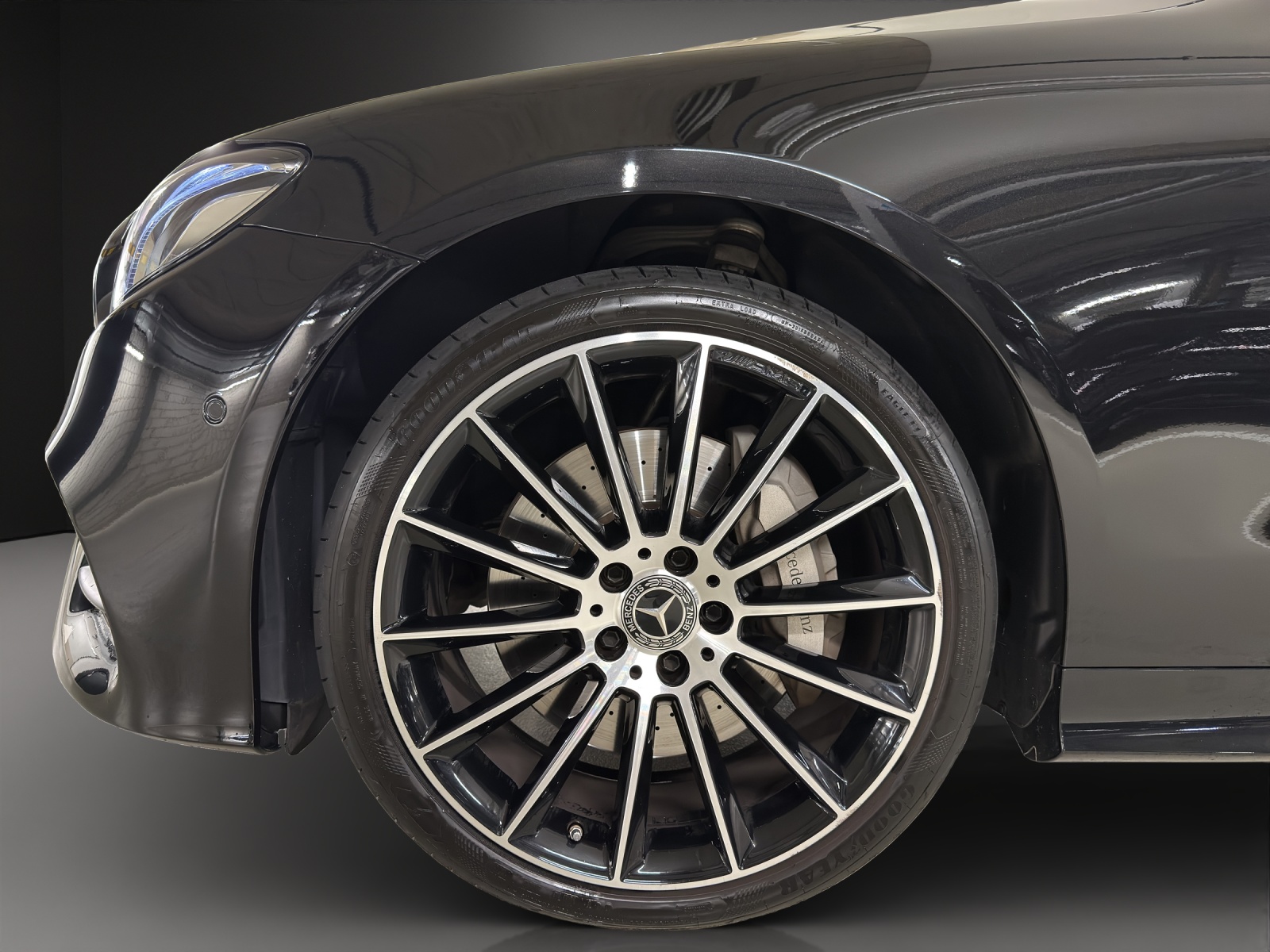 MERCEDES-BENZ E 450 Cabriolet AMG Line 4 Matic 9G-Tronic-image-12