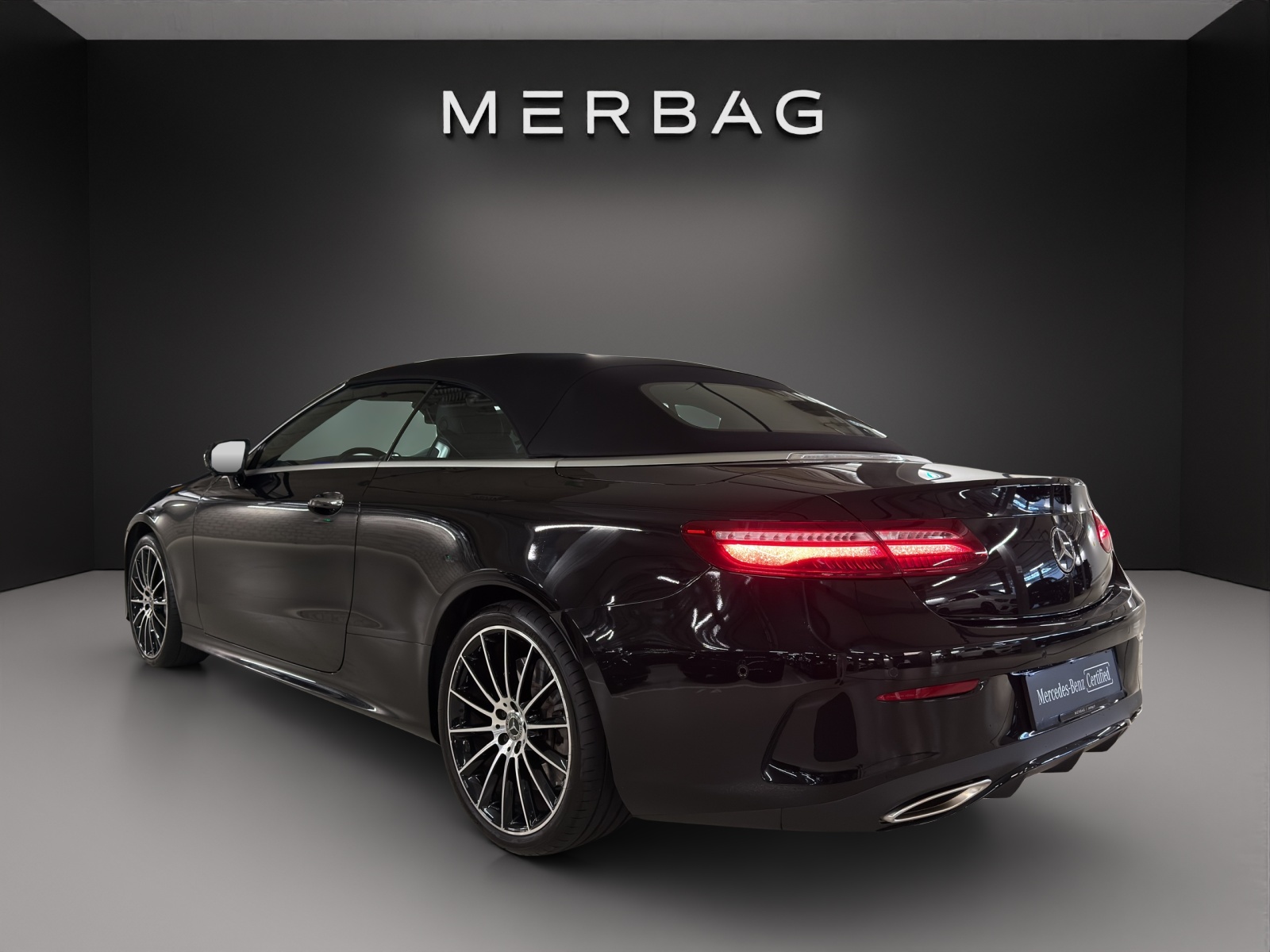 MERCEDES-BENZ E 450 Cabriolet AMG Line 4 Matic 9G-Tronic-image-8